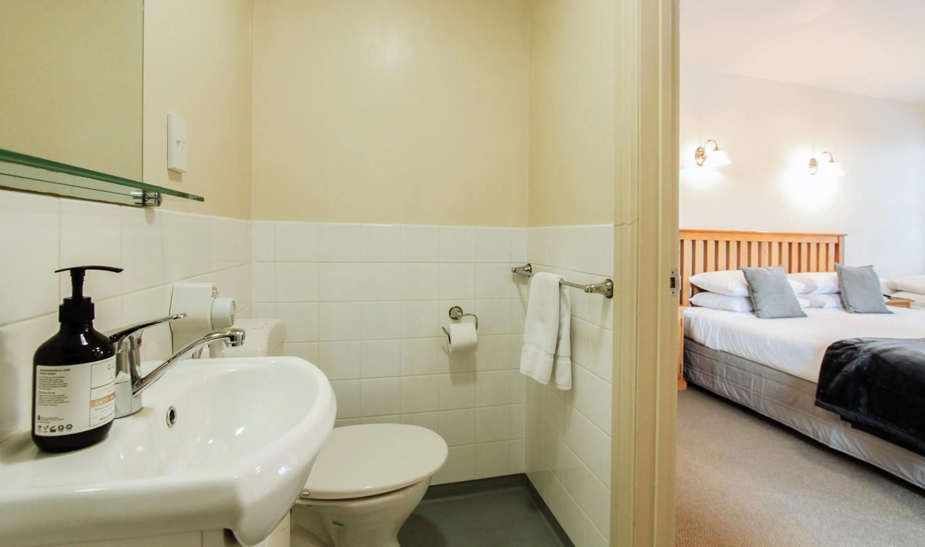 Bed in The Grand Hotel & Bar - Akaroa
