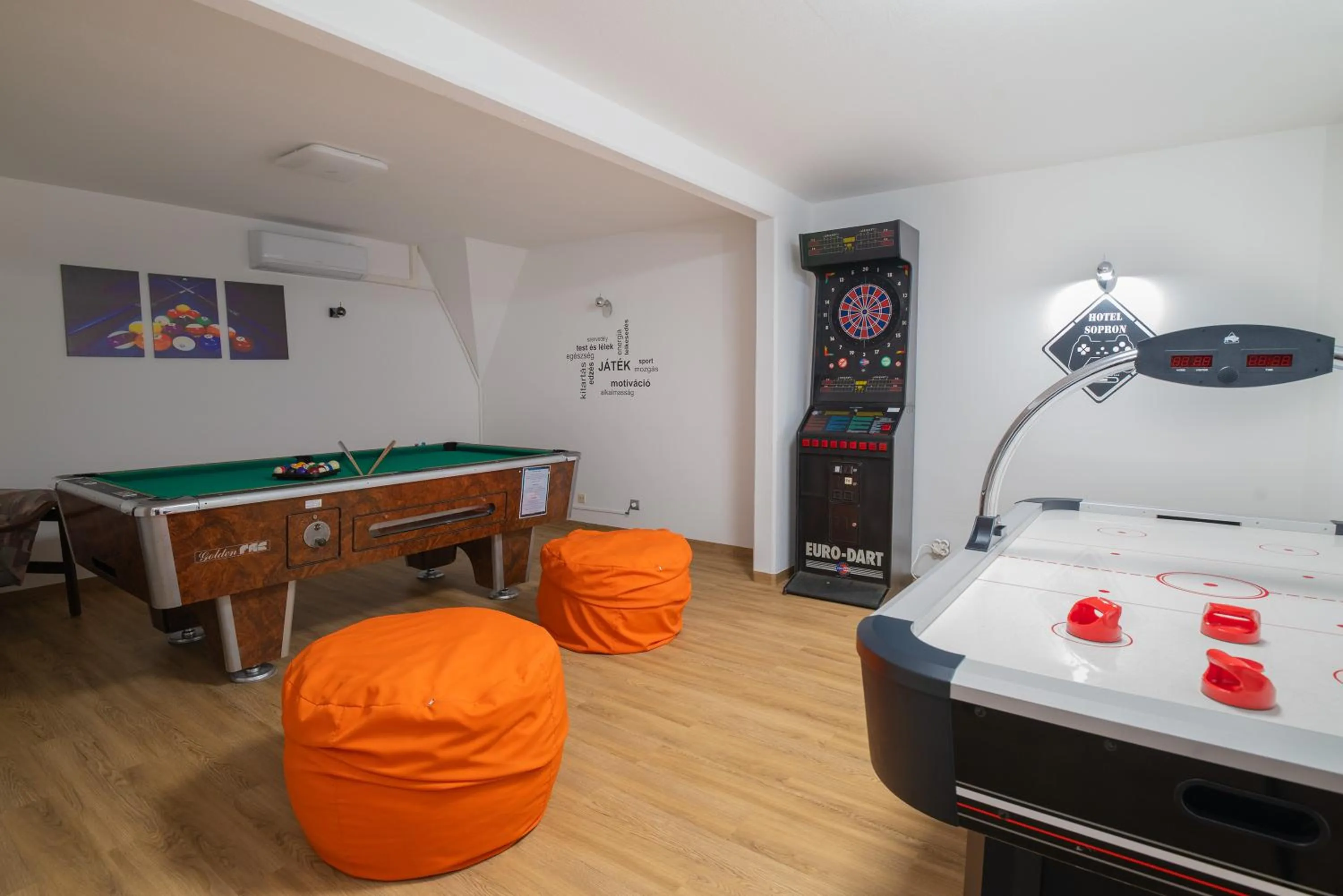 Billiard in Hotel Sopron
