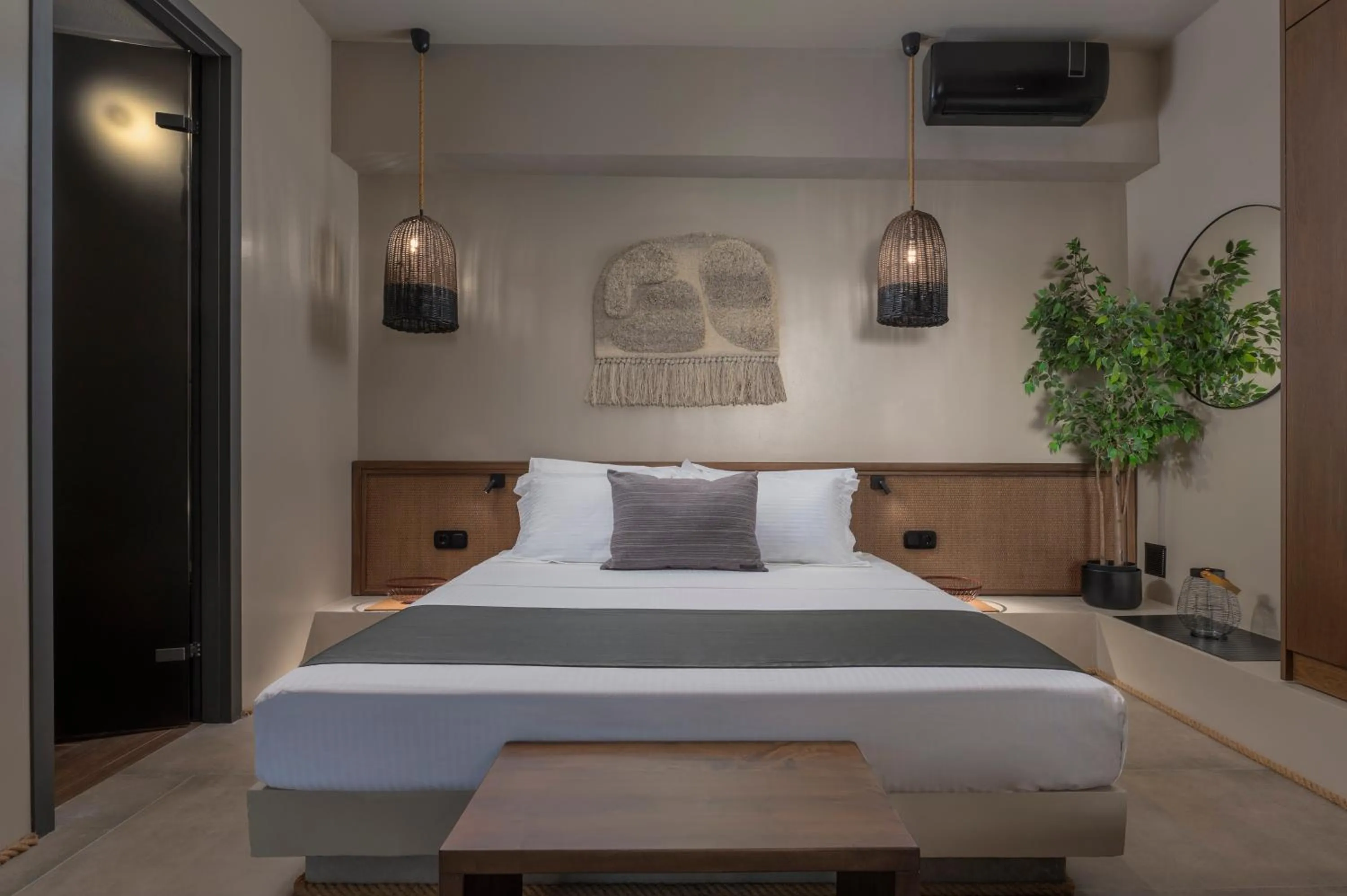 Bed in Anmian Suites