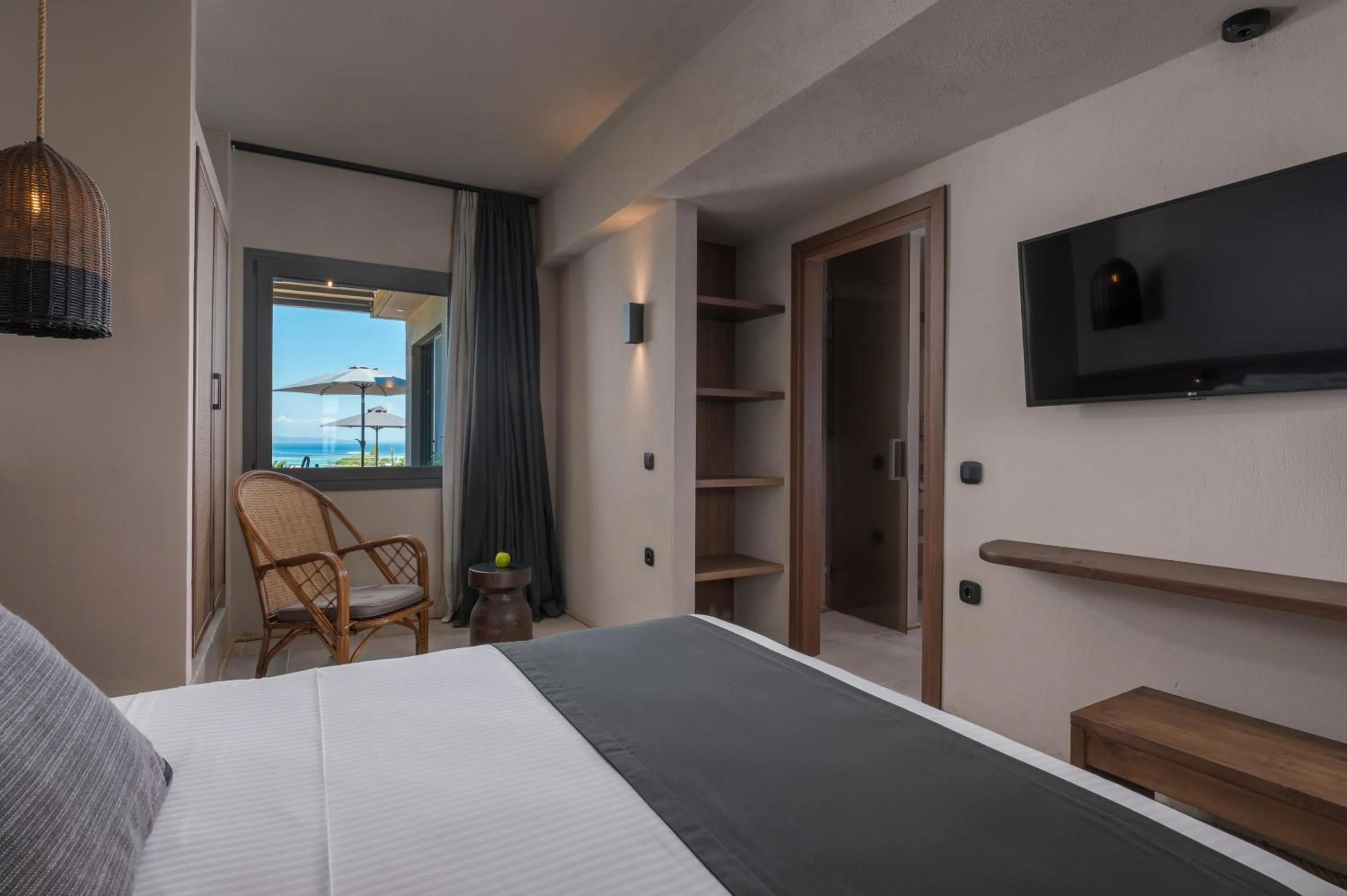 Bed in Anmian Suites