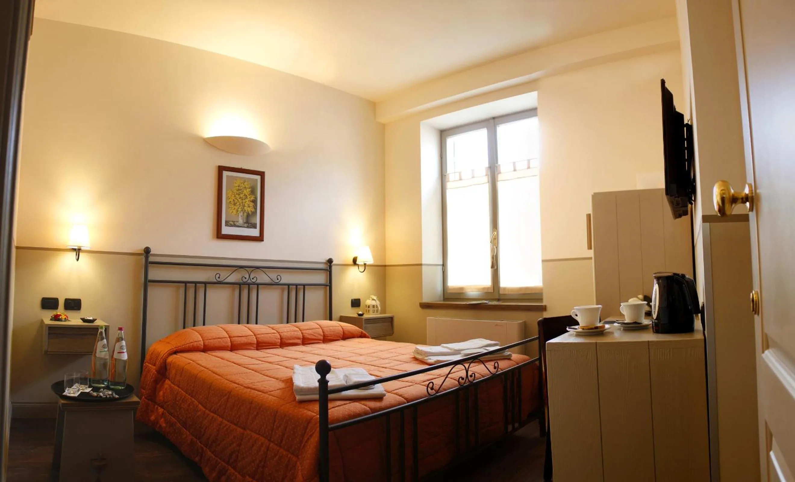 TV and multimedia, Bed in Albergo Benito
