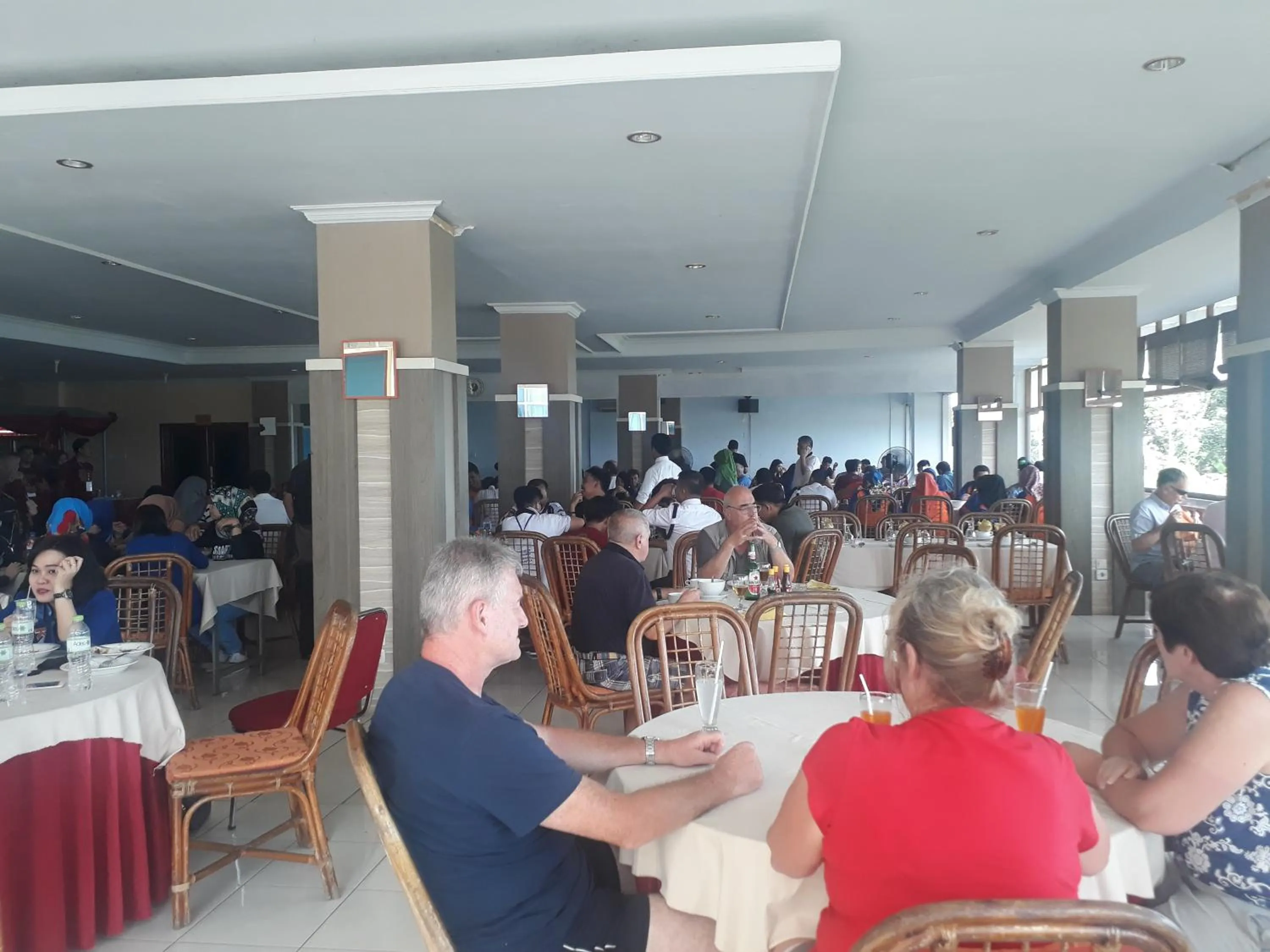 Restaurant/places to eat in Bukit Kenari Hotel & Restaurant