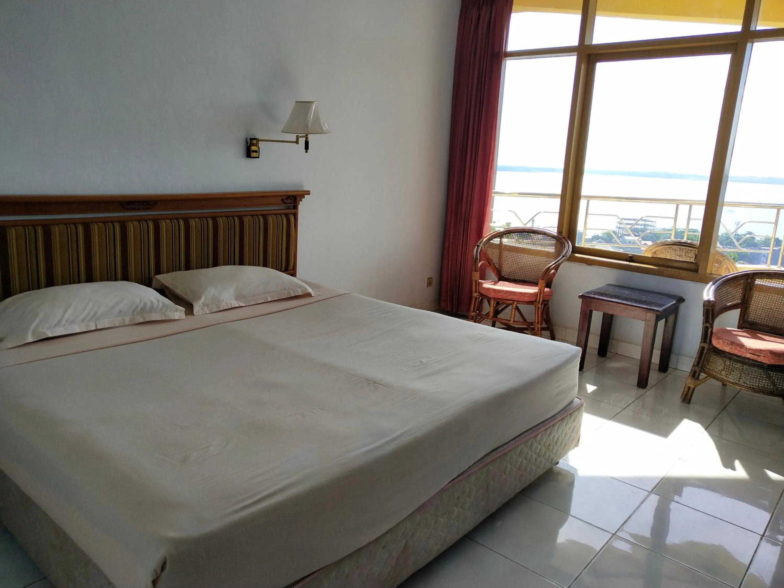 Bed in Bukit Kenari Hotel & Restaurant