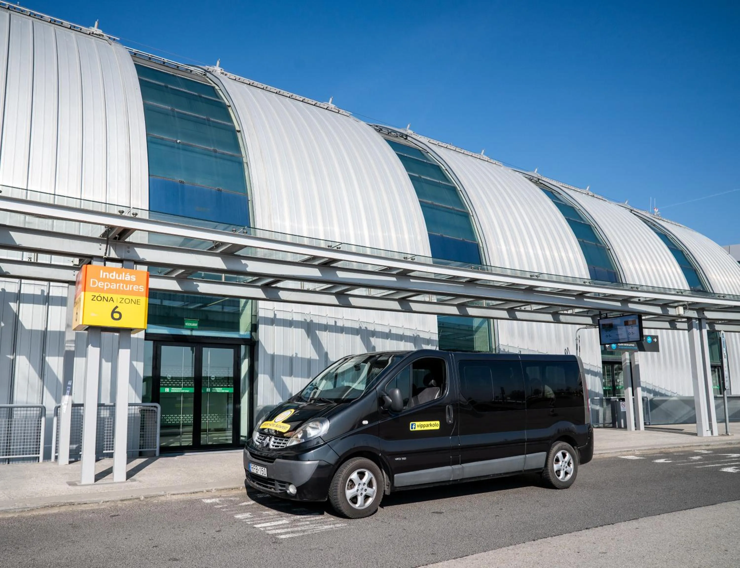 shuttle in Airport Hotel Budapest