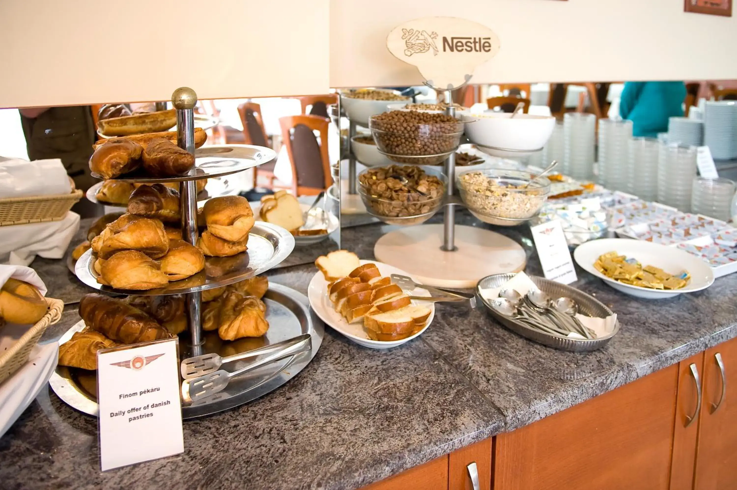 Food and drinks in Airport Hotel Budapest Food and drinks in Airport Hotel Budapest