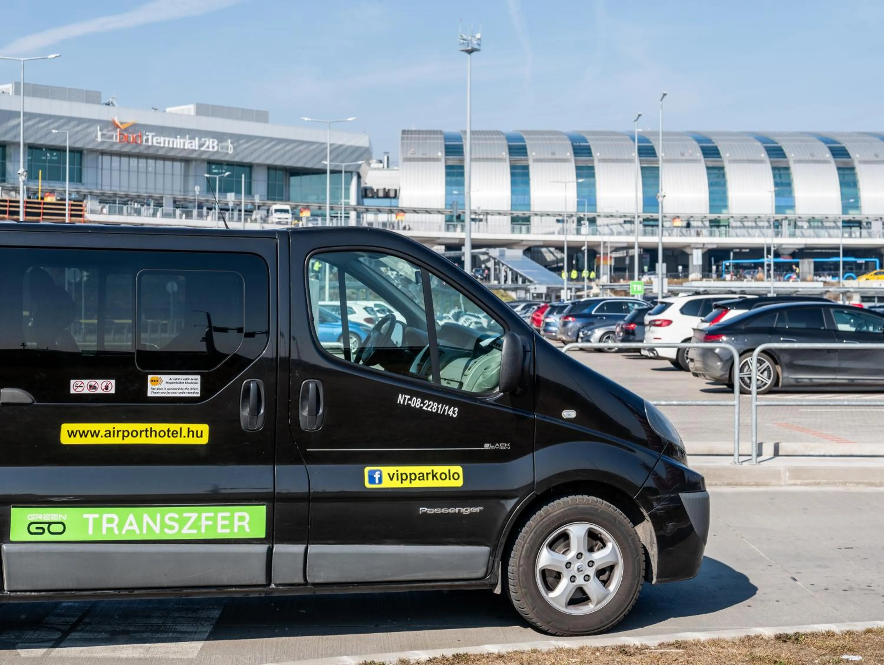 shuttle in Airport Hotel Budapest