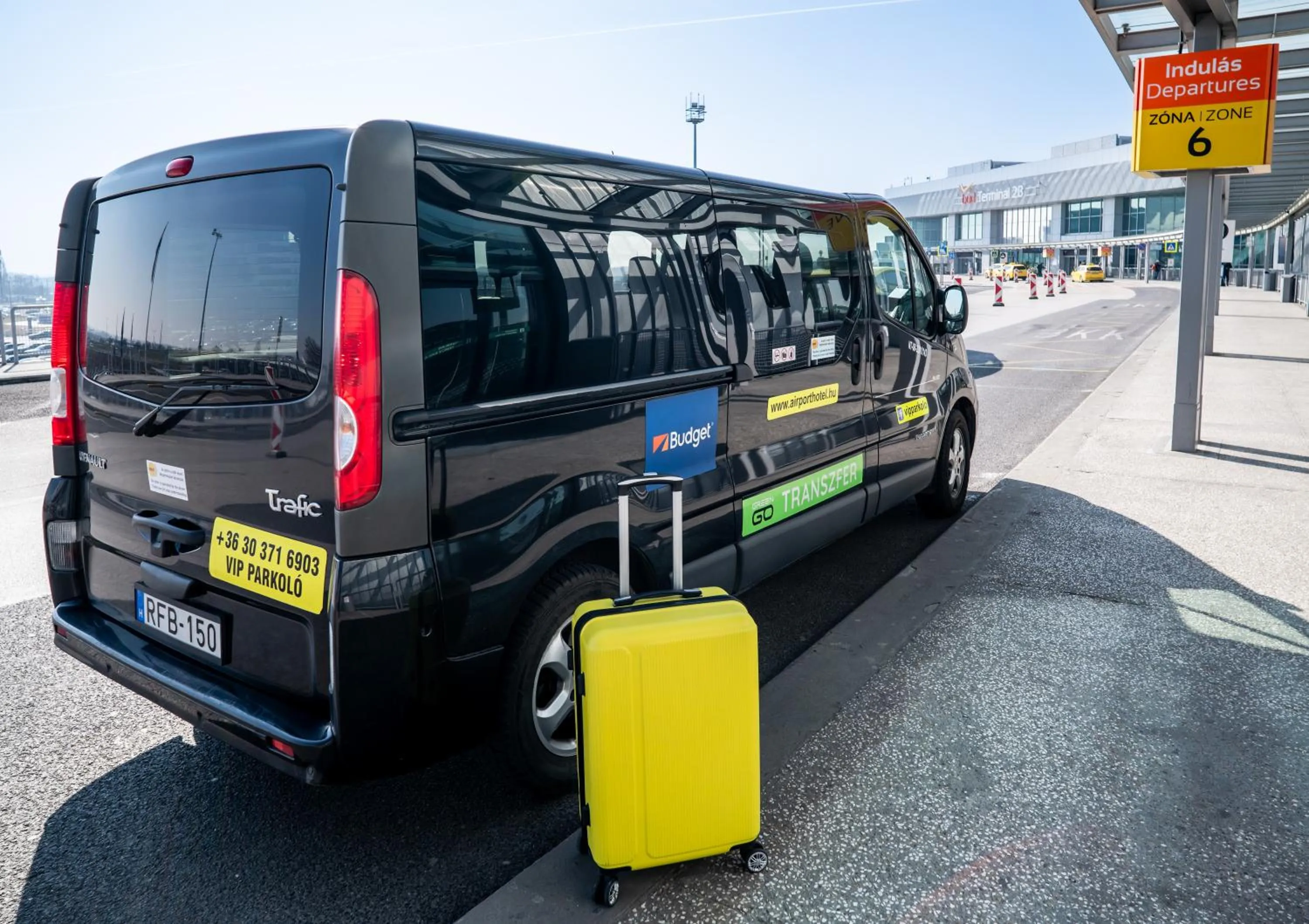 shuttle in Airport Hotel Budapest