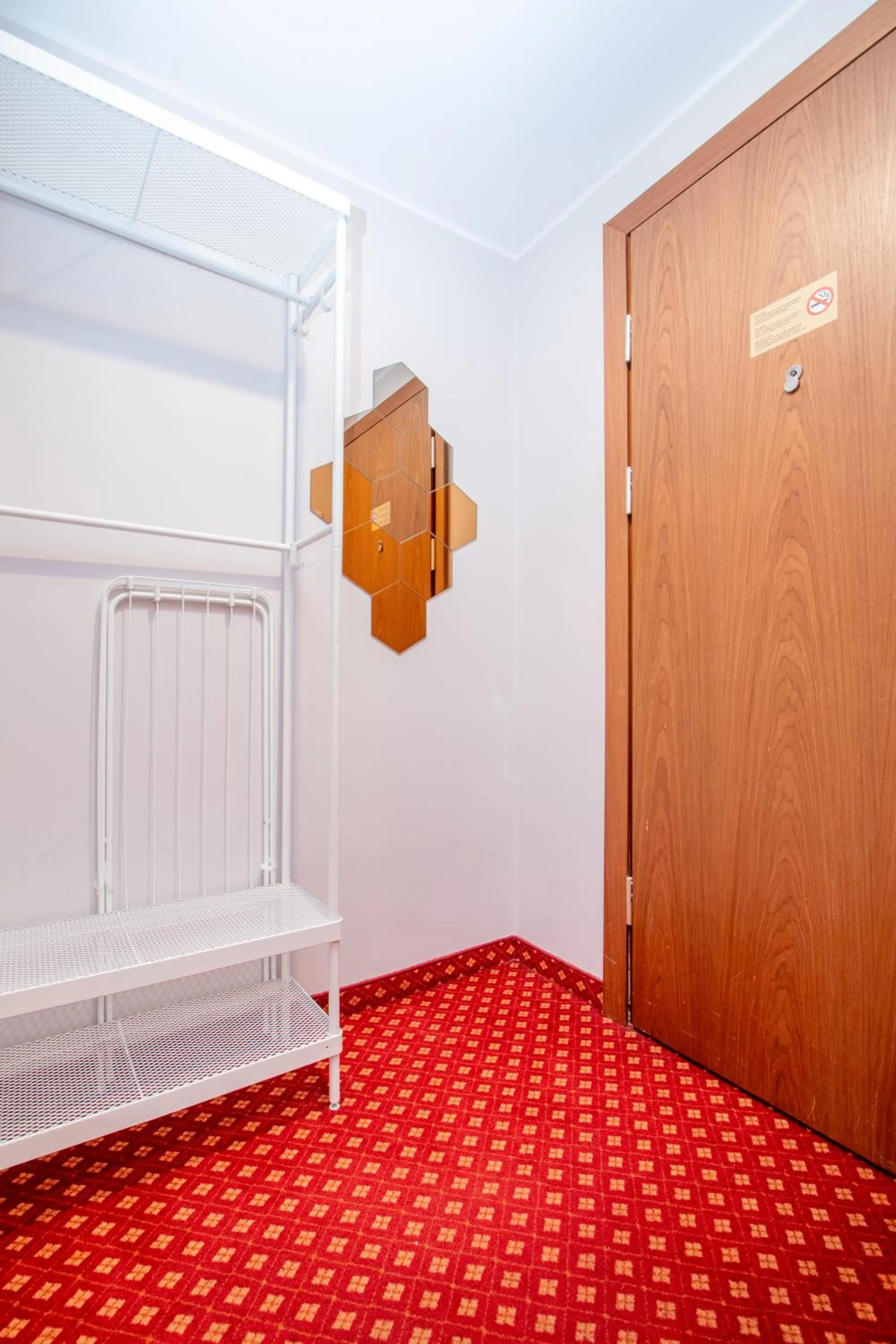 wardrobe, Bed in Plytų 9
