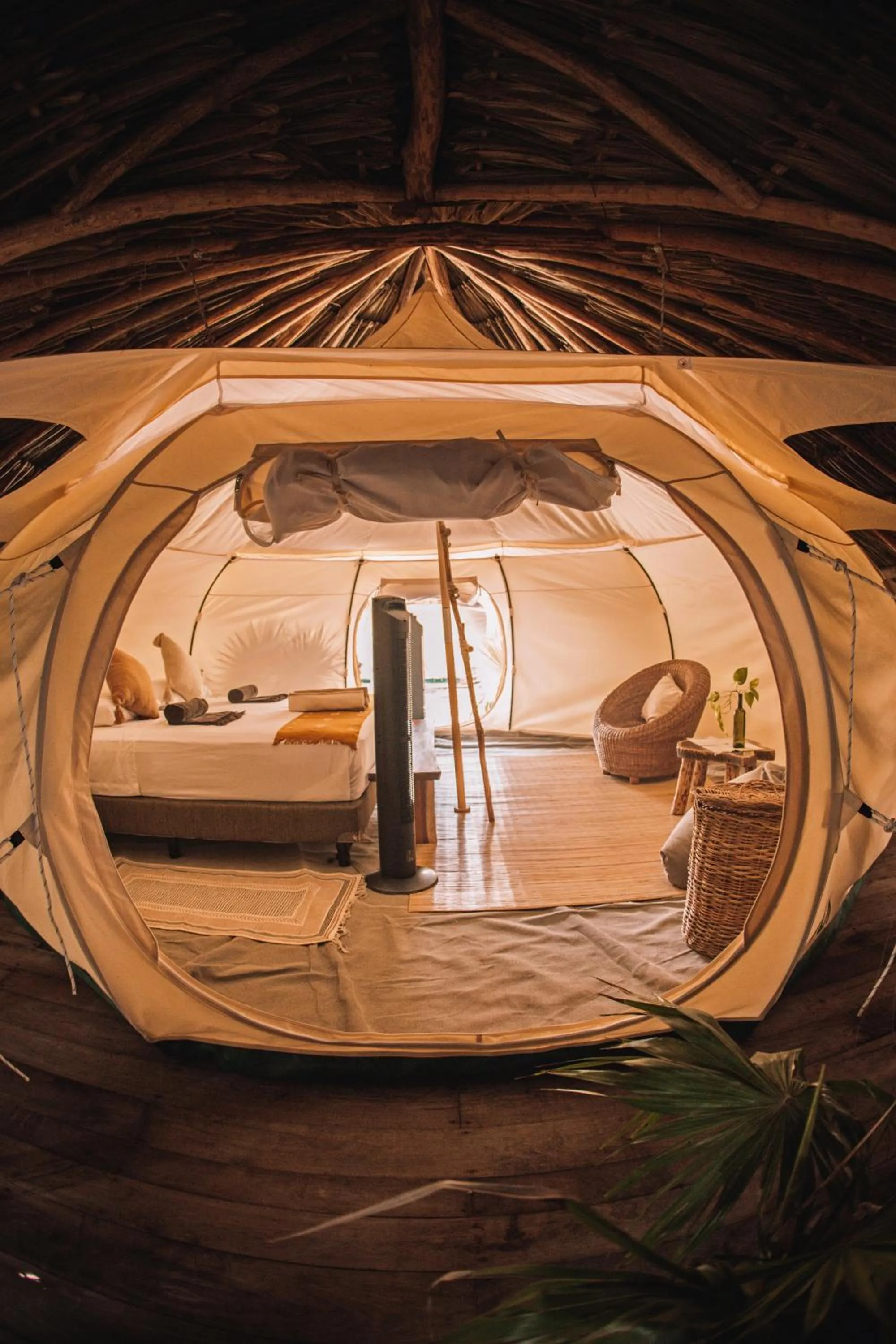 People, Bed in Uman Glamping & Cenote Tulum