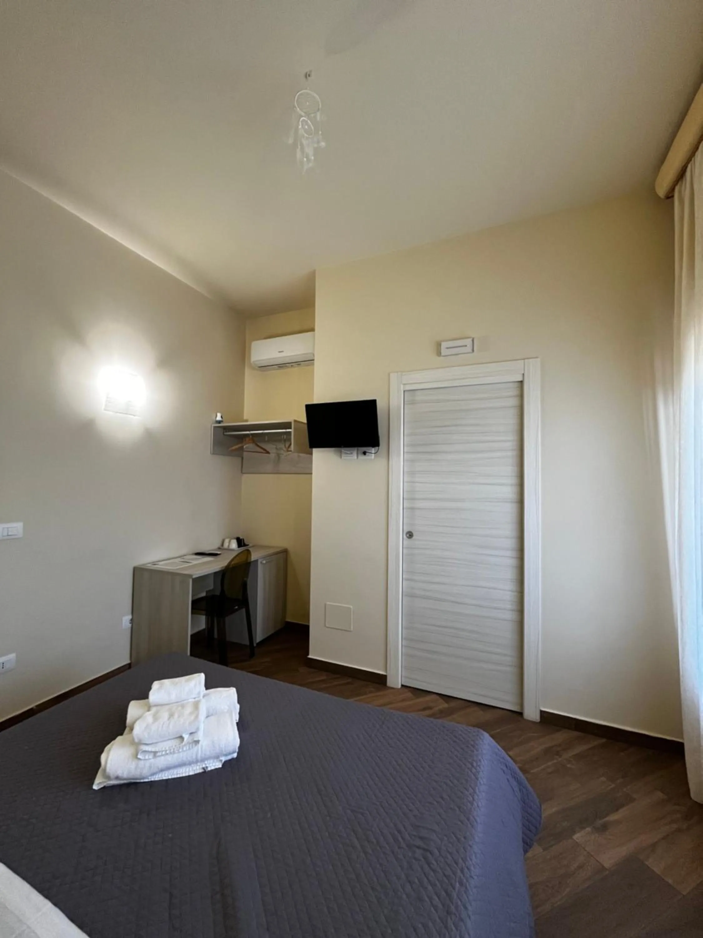 Bed in All’Anoneto B&B