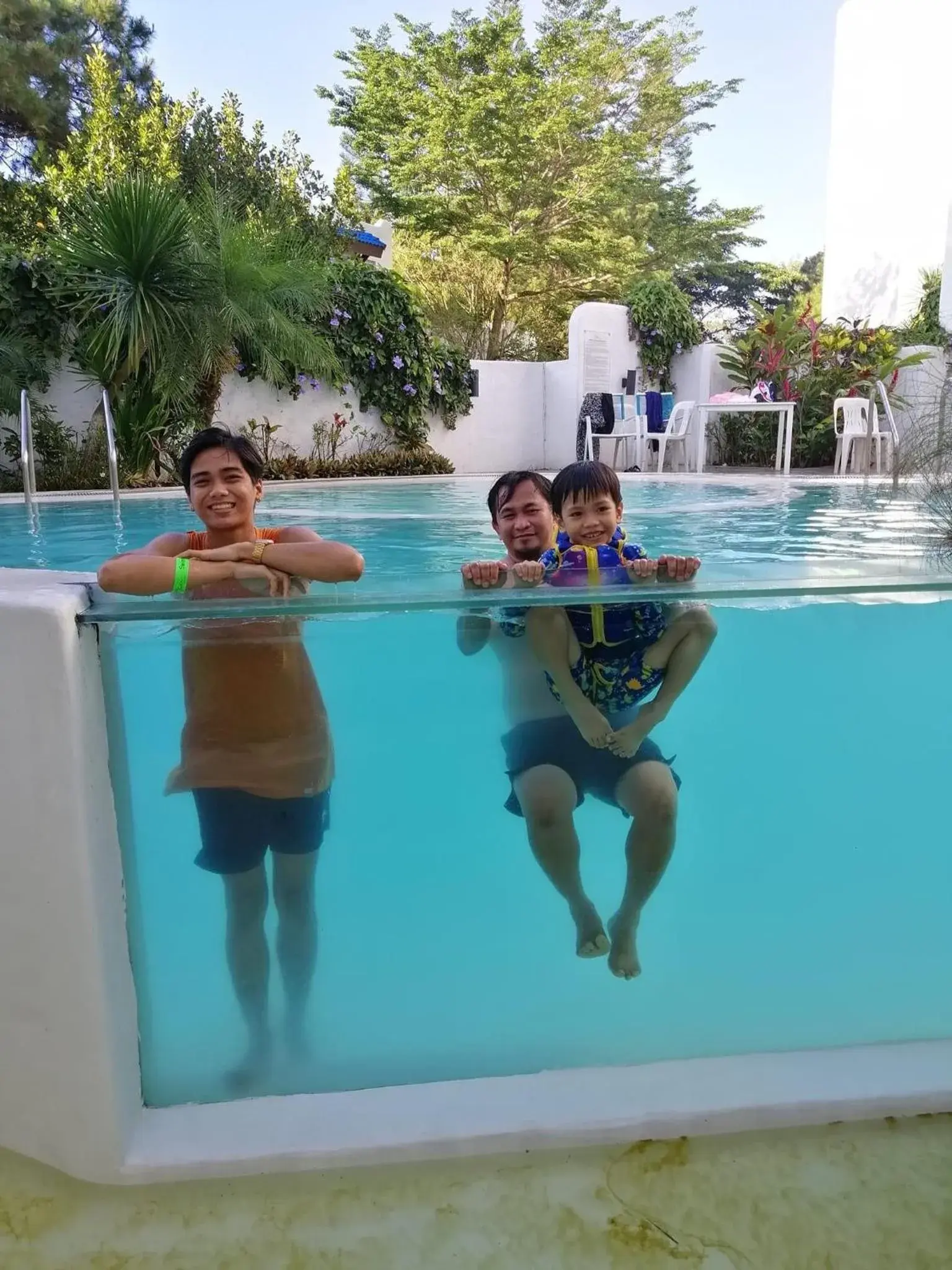 Swimming pool in Casa Ayesha Sweet Staycation at La Bella Tagaytay Swimming pool in Casa Ayesha Sweet Staycation at La Bella Tagaytay