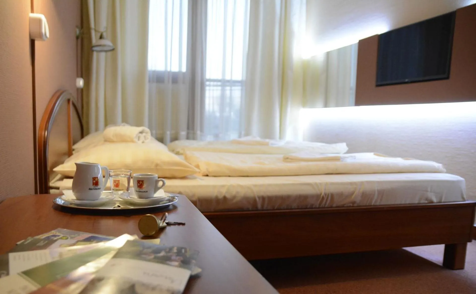 Bed in Hotel Minerva