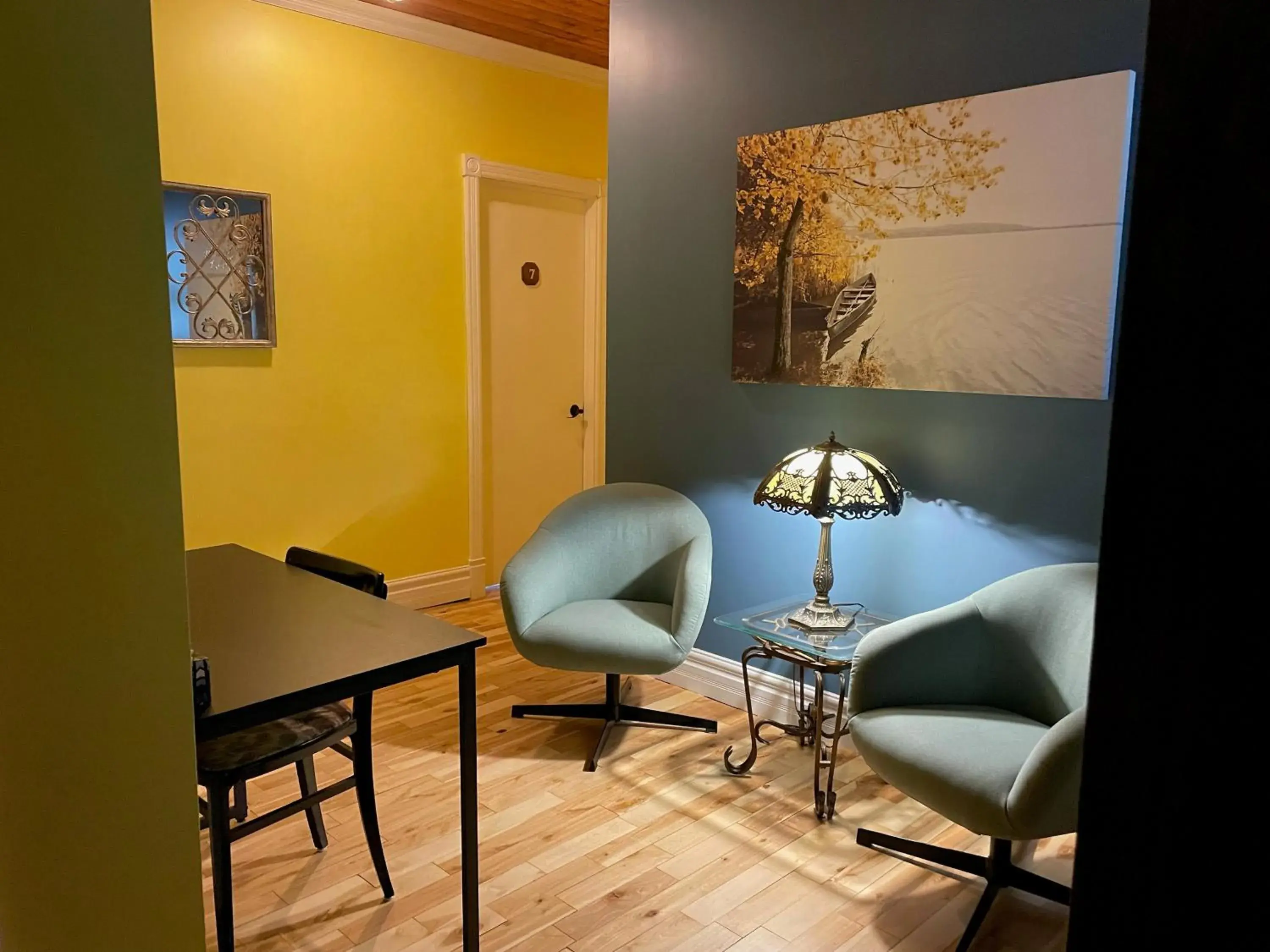 Quadruple Room in auberge les deux tours Quadruple Room in auberge les deux tours