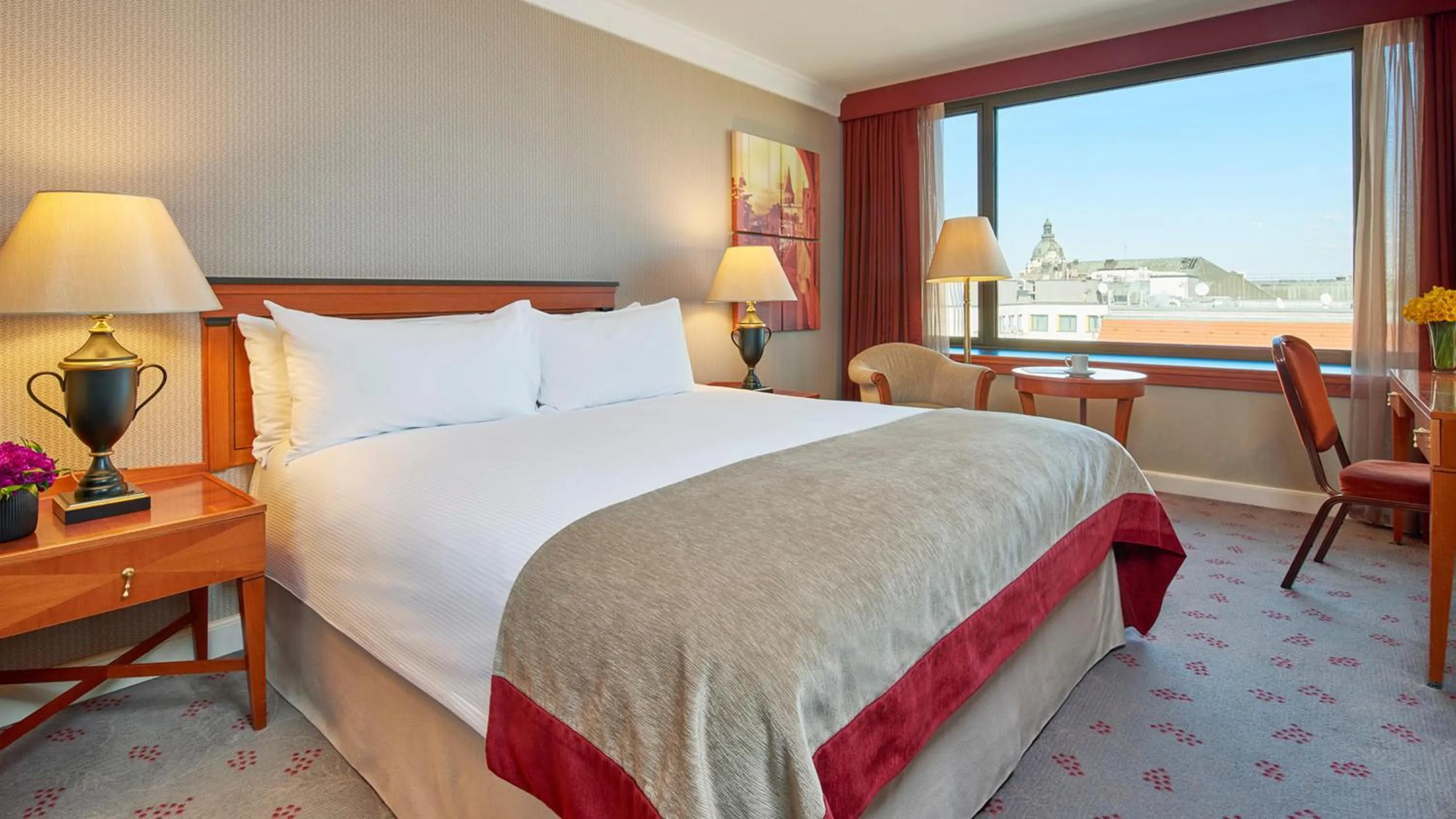 Photo of the whole room, Bed in InterContinental Budapest by IHG