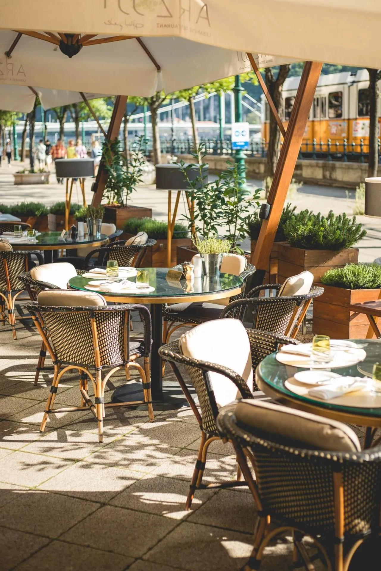 Restaurant/places to eat in InterContinental Budapest by IHG