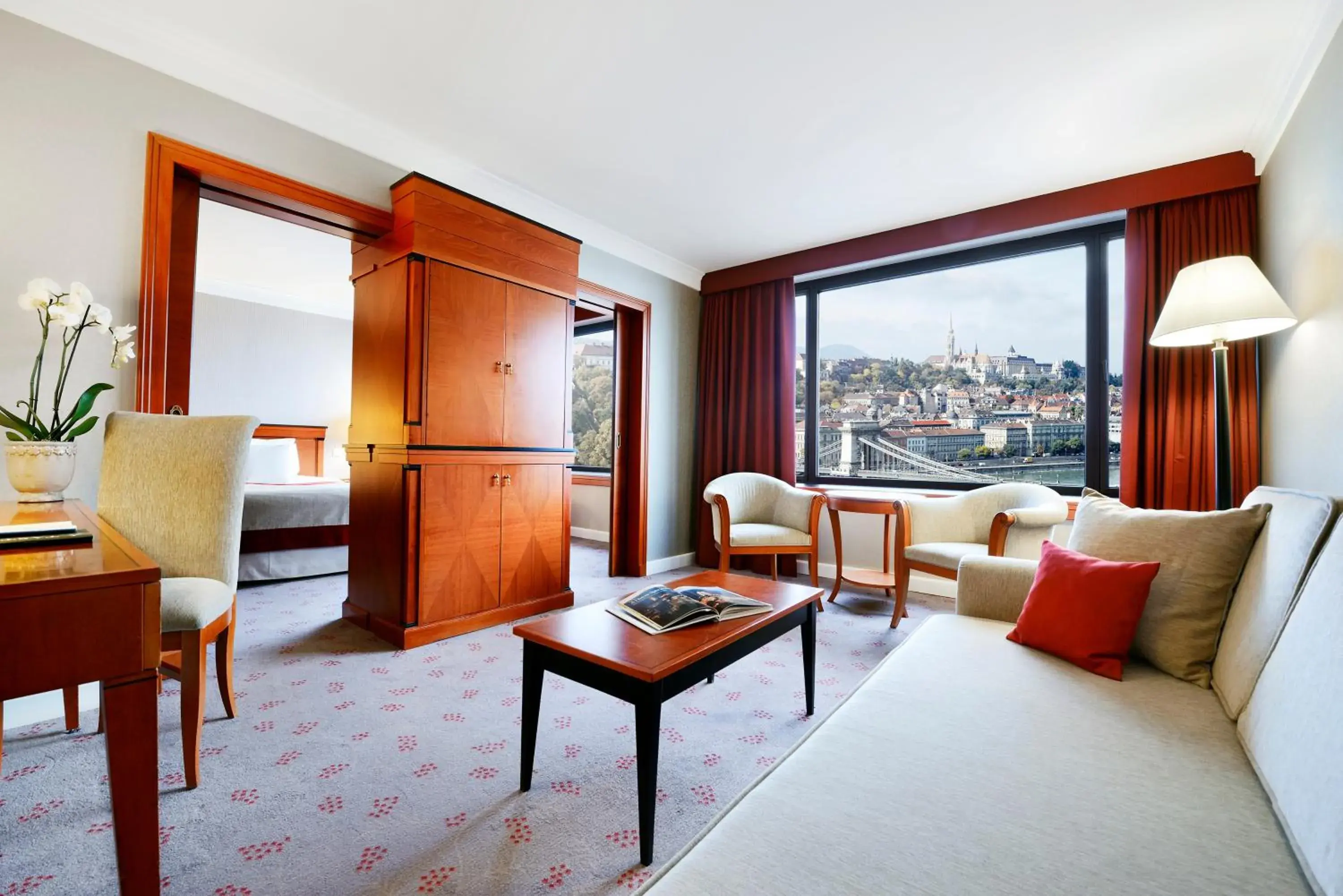 River view, Bed in InterContinental Budapest by IHG River view, Bed in InterContinental Budapest by IHG
