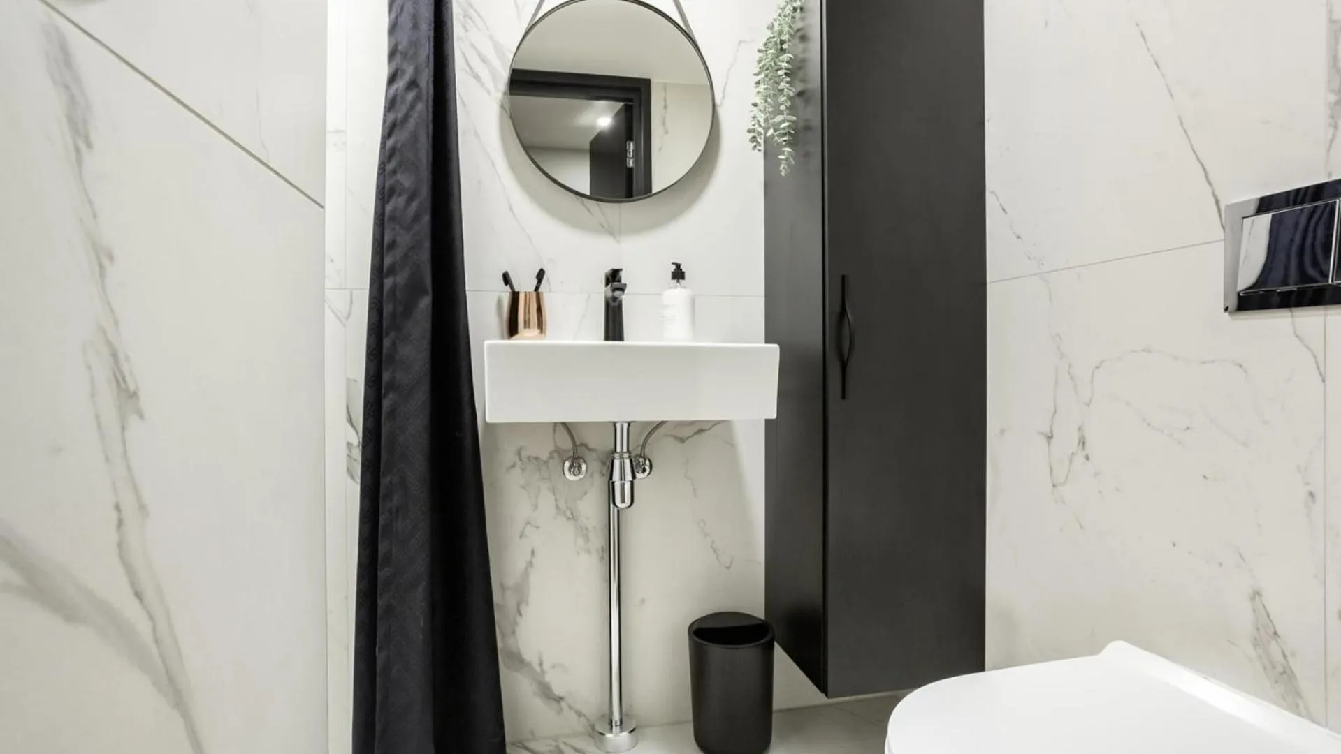 Toilet in Bob W Tartu Old Town