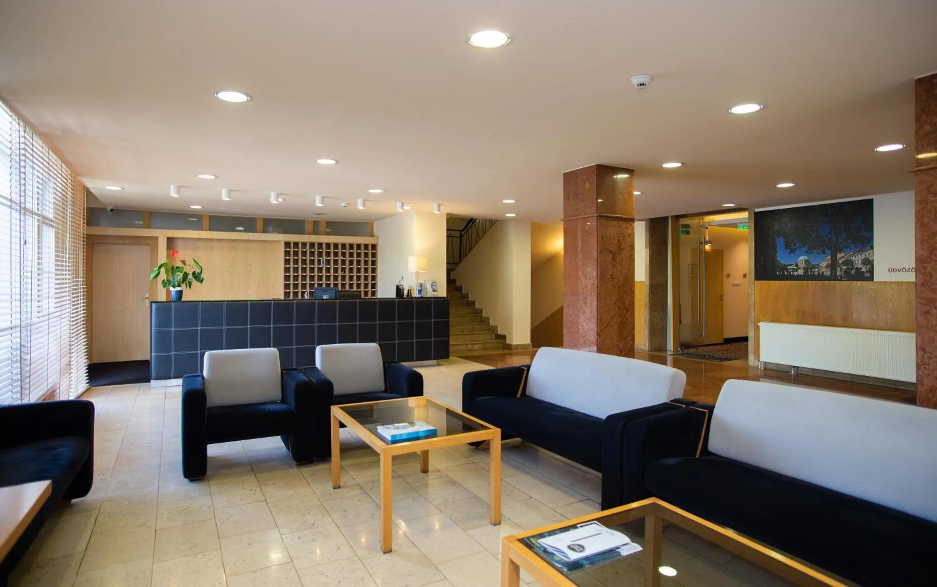 Lobby or reception in Hotel Laterum