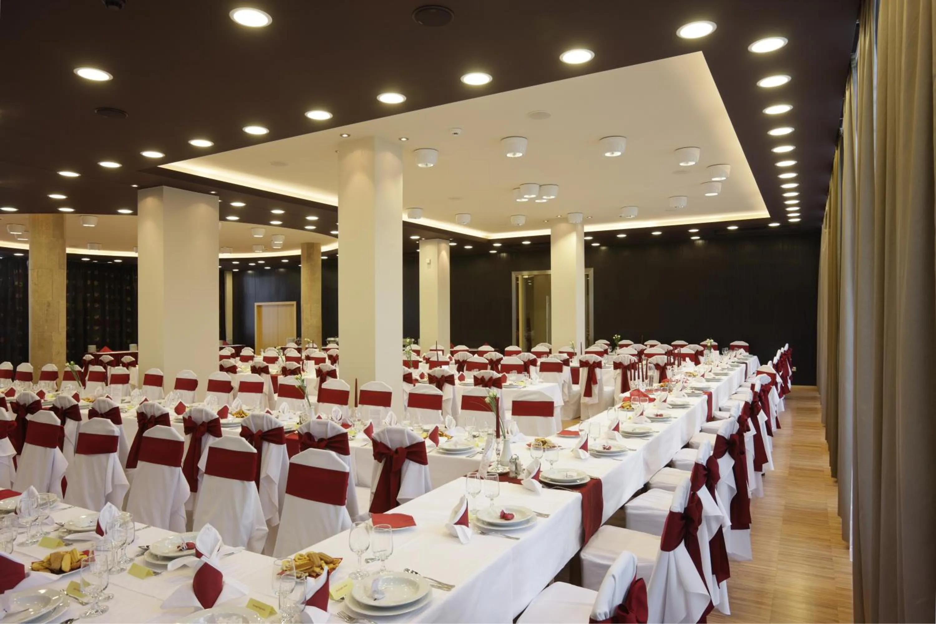 Restaurant/places to eat in Hotel Laterum