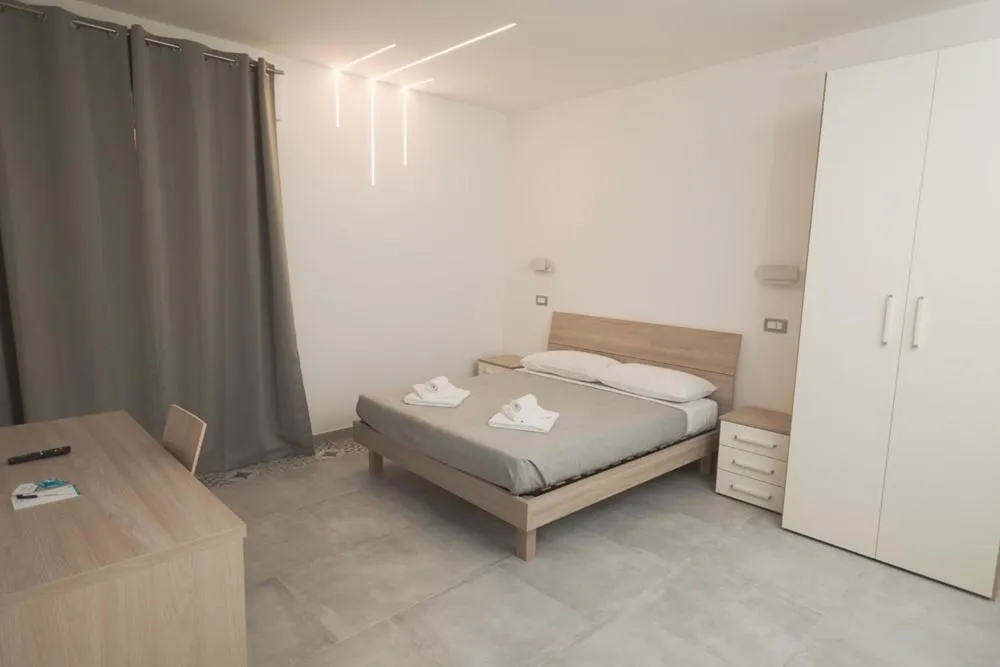 Bed in B&B OASI SUL MARE San Salvo Marina