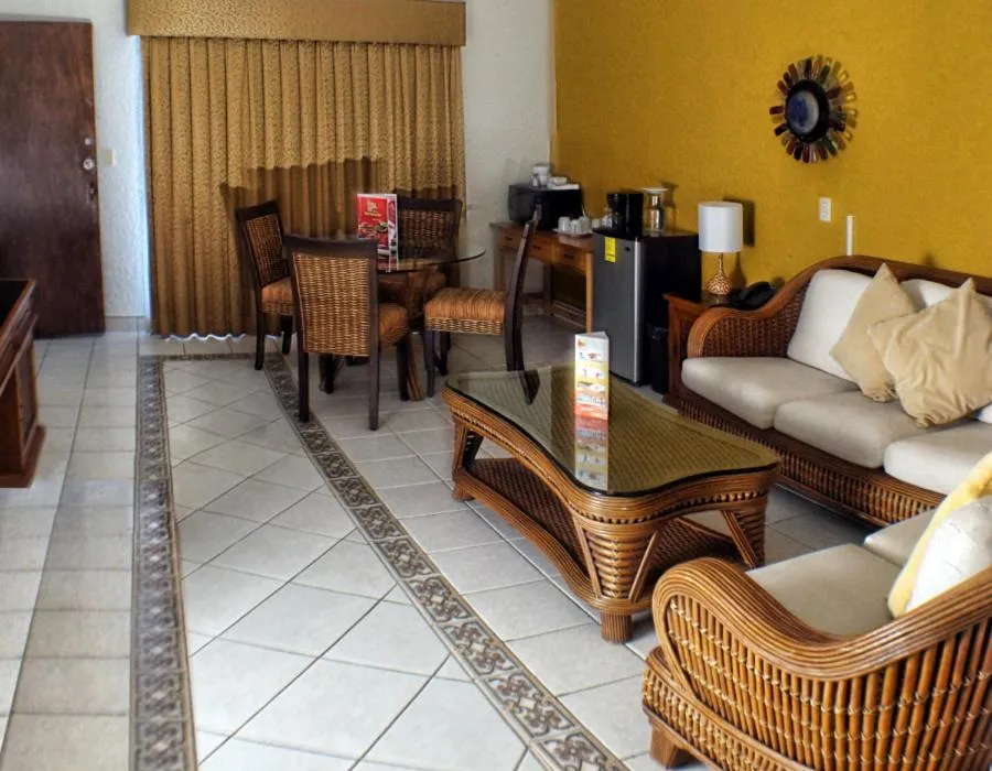 HOTEL MISION SANTA MARIA