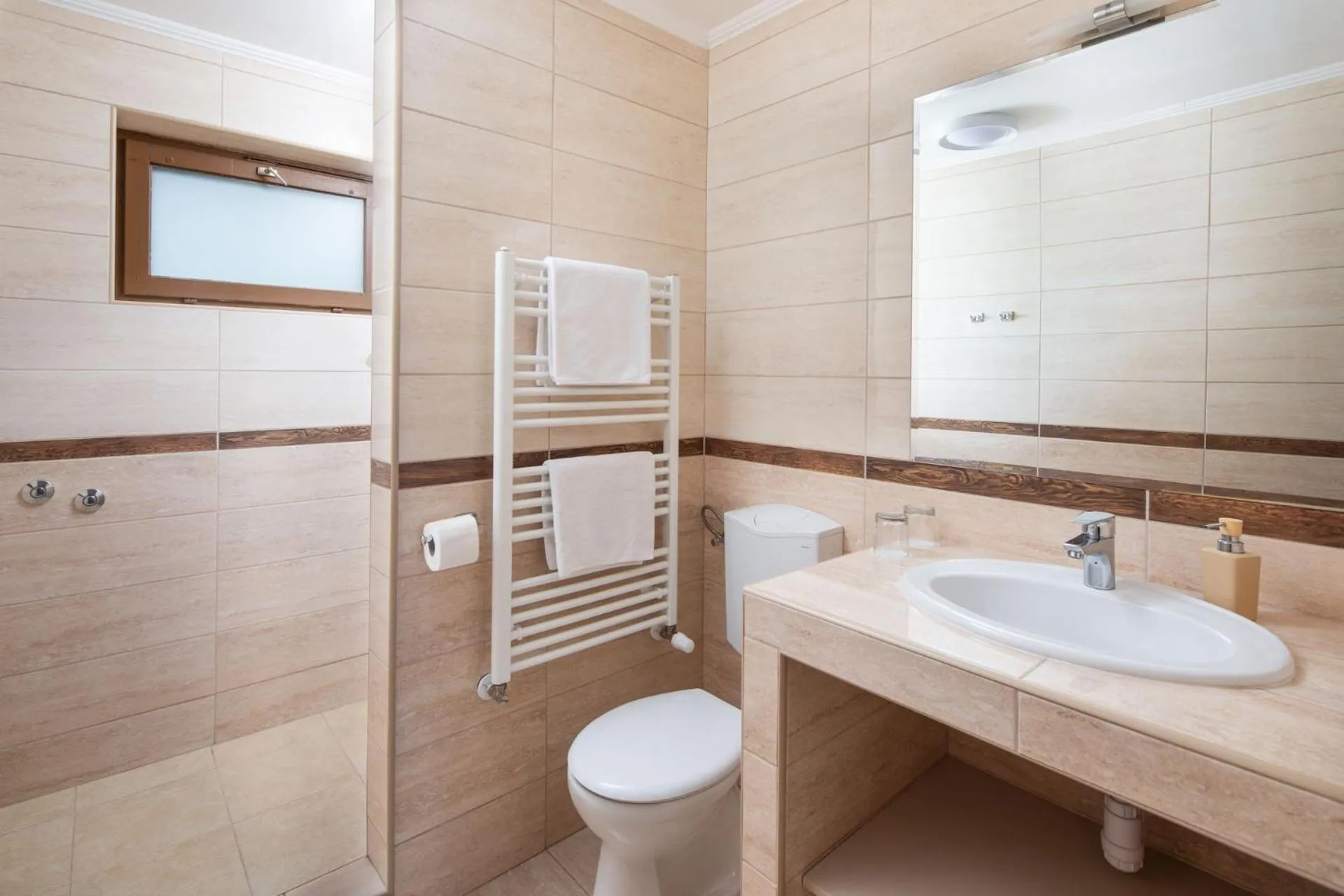 Toilet in Hotel Solero