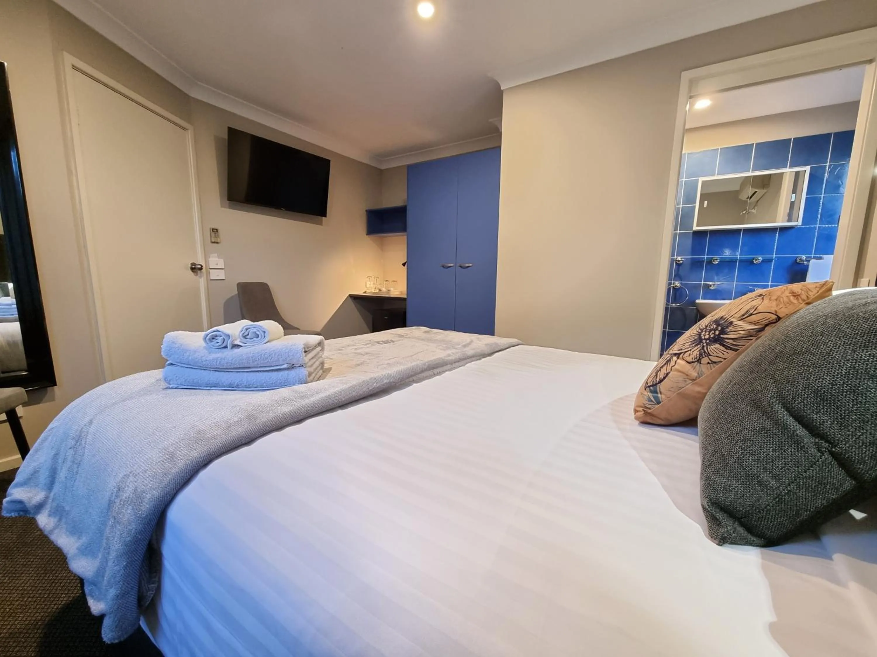 Blue Wren Lodge Waratah