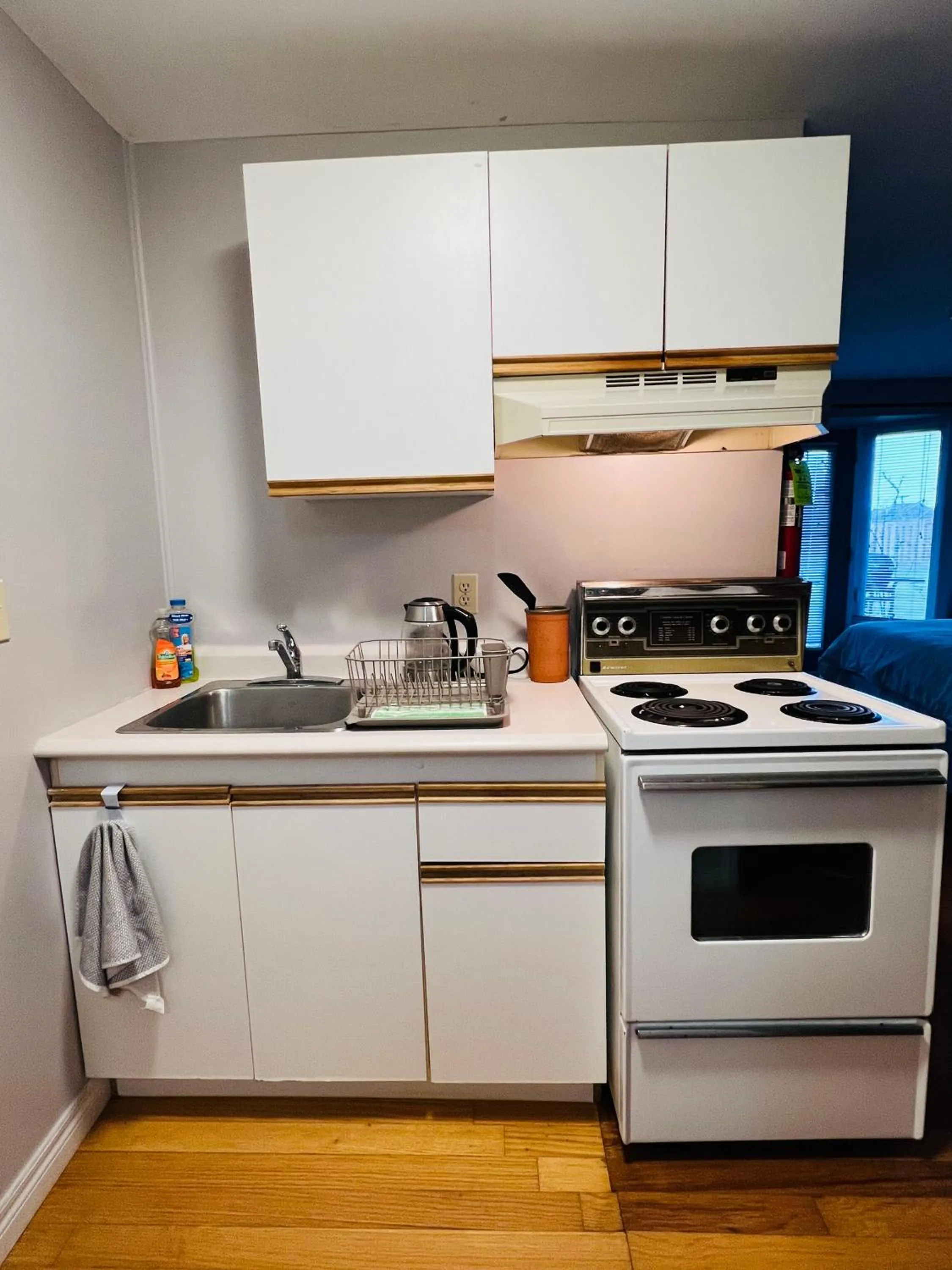 Lee's Ocean Peek B & B