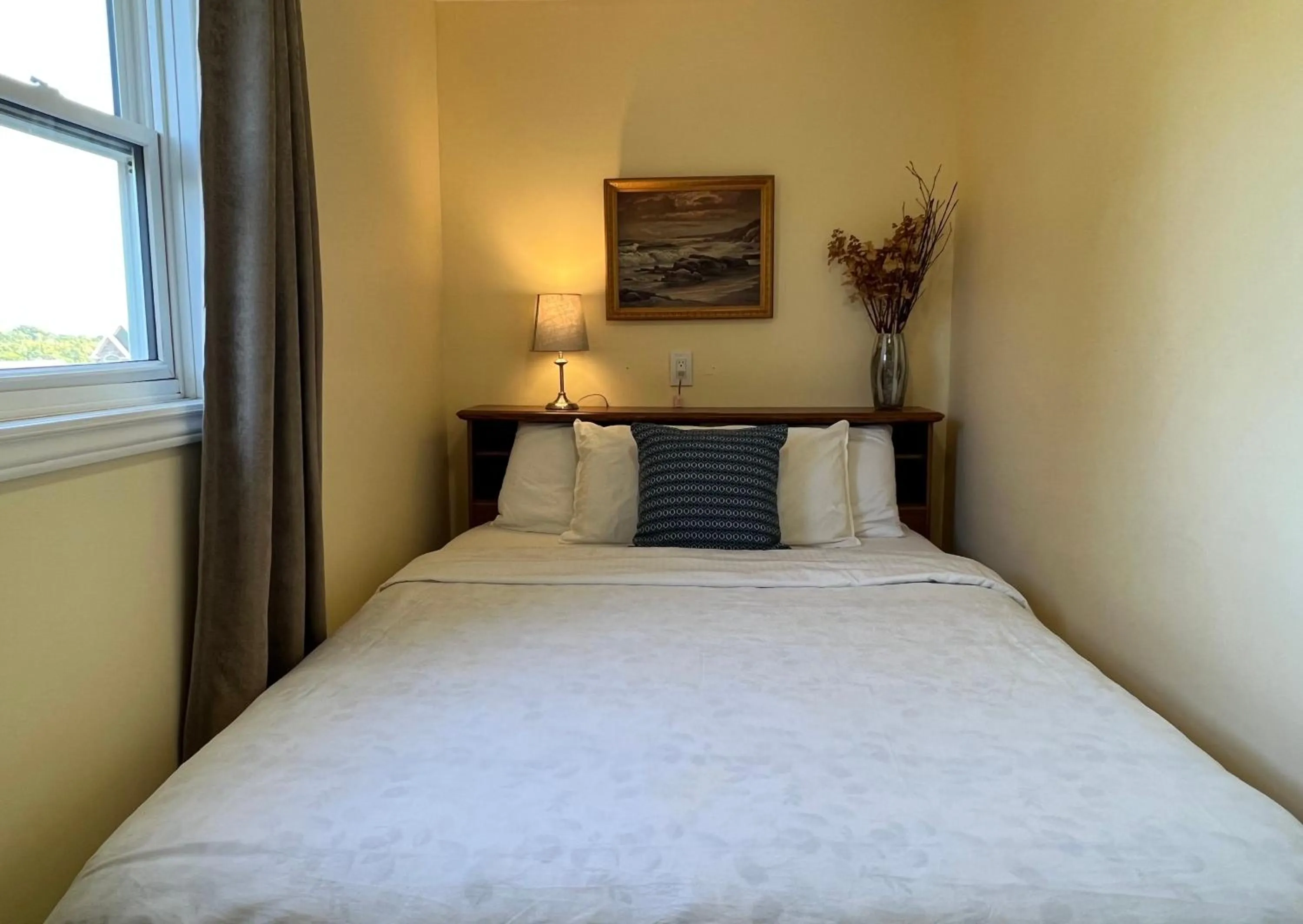 Lee's Ocean Peek B & B