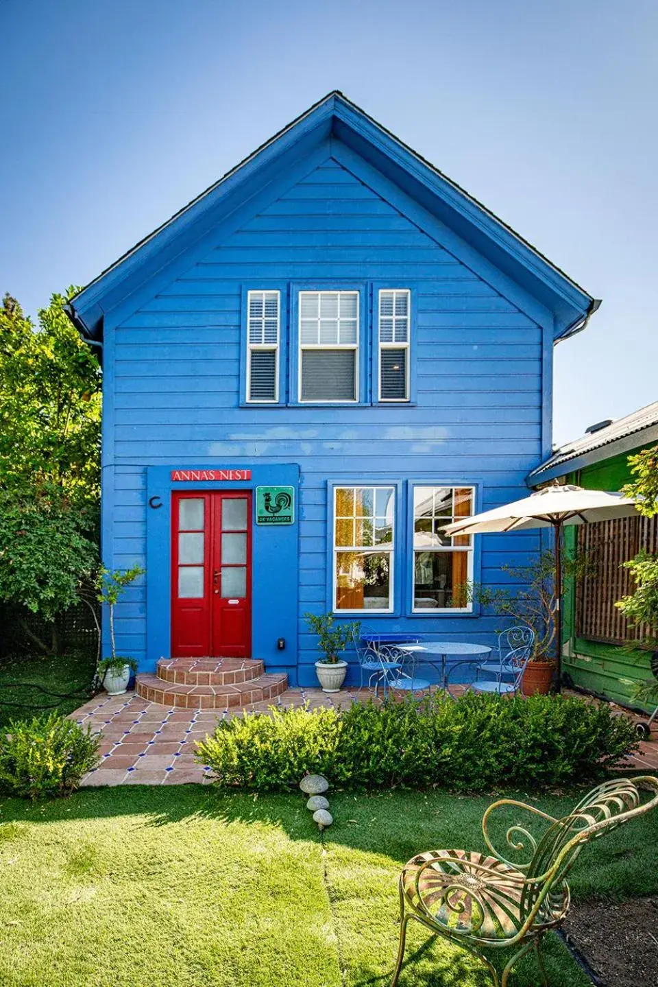 Two-Bedroom House in metro hotel and Cafe Two-Bedroom House in metro hotel and Cafe