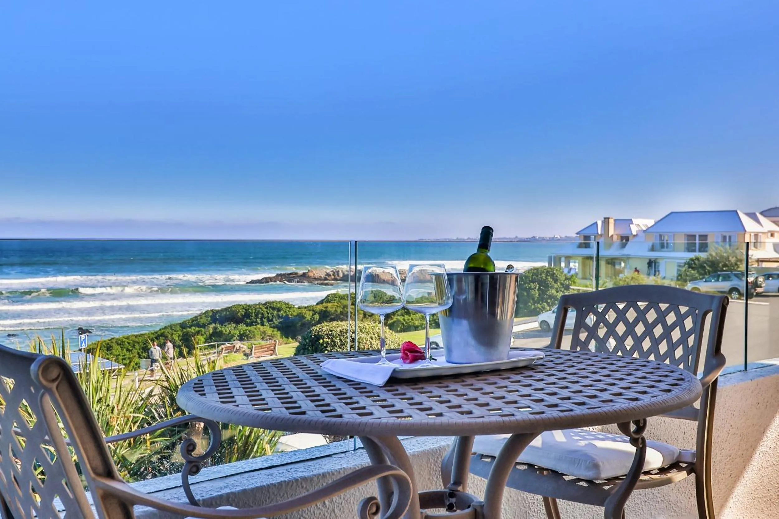 Hermanus Beachfront Lodge - Solar Power