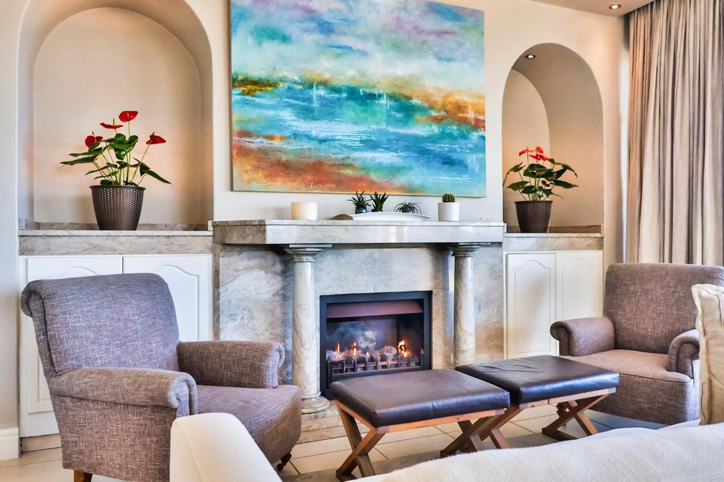 Hermanus Beachfront Lodge - Solar Power