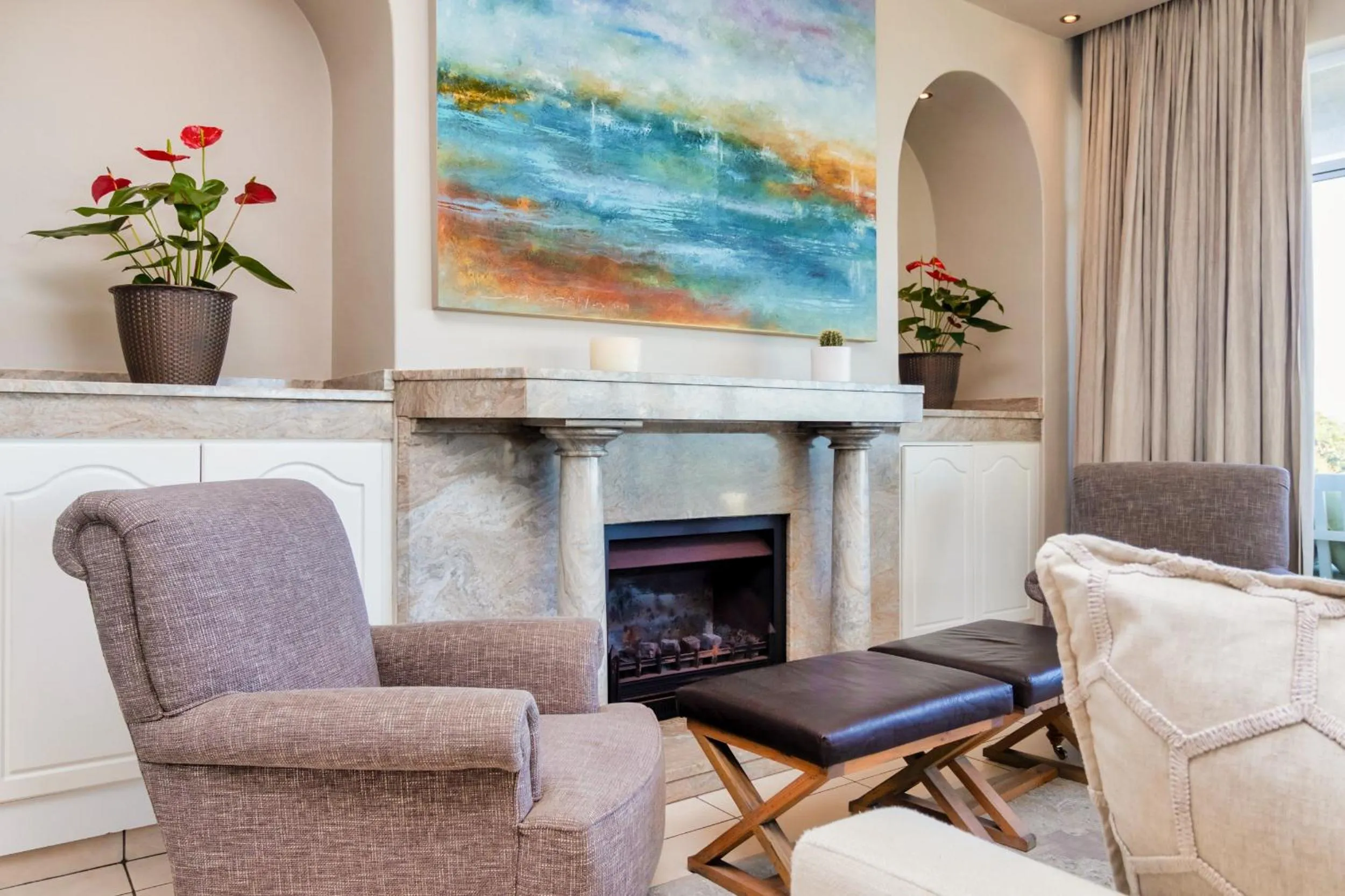 Hermanus Beachfront Lodge - Solar Power