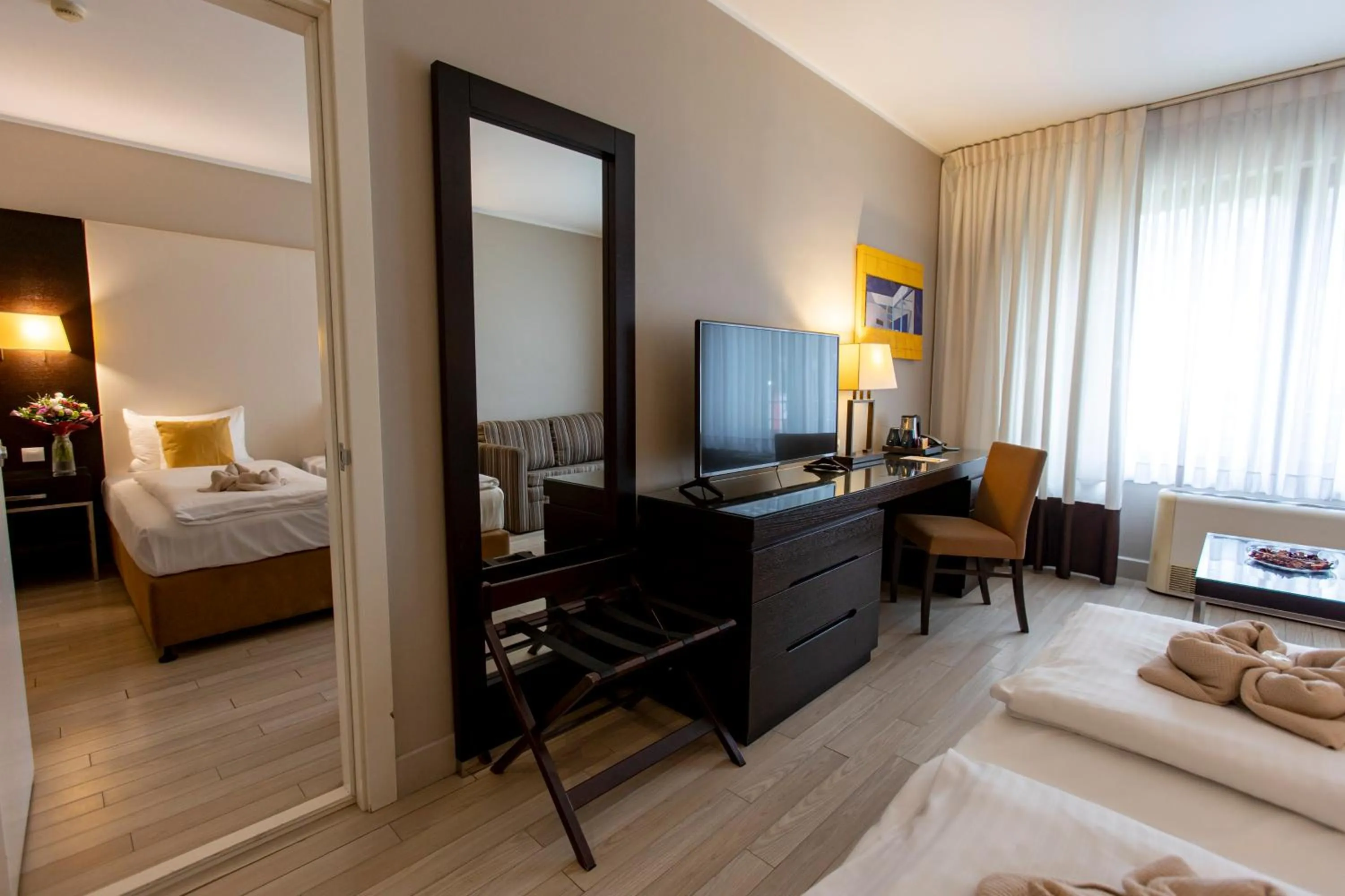 Photo of the whole room, Bed in Lion's Garden Hotel