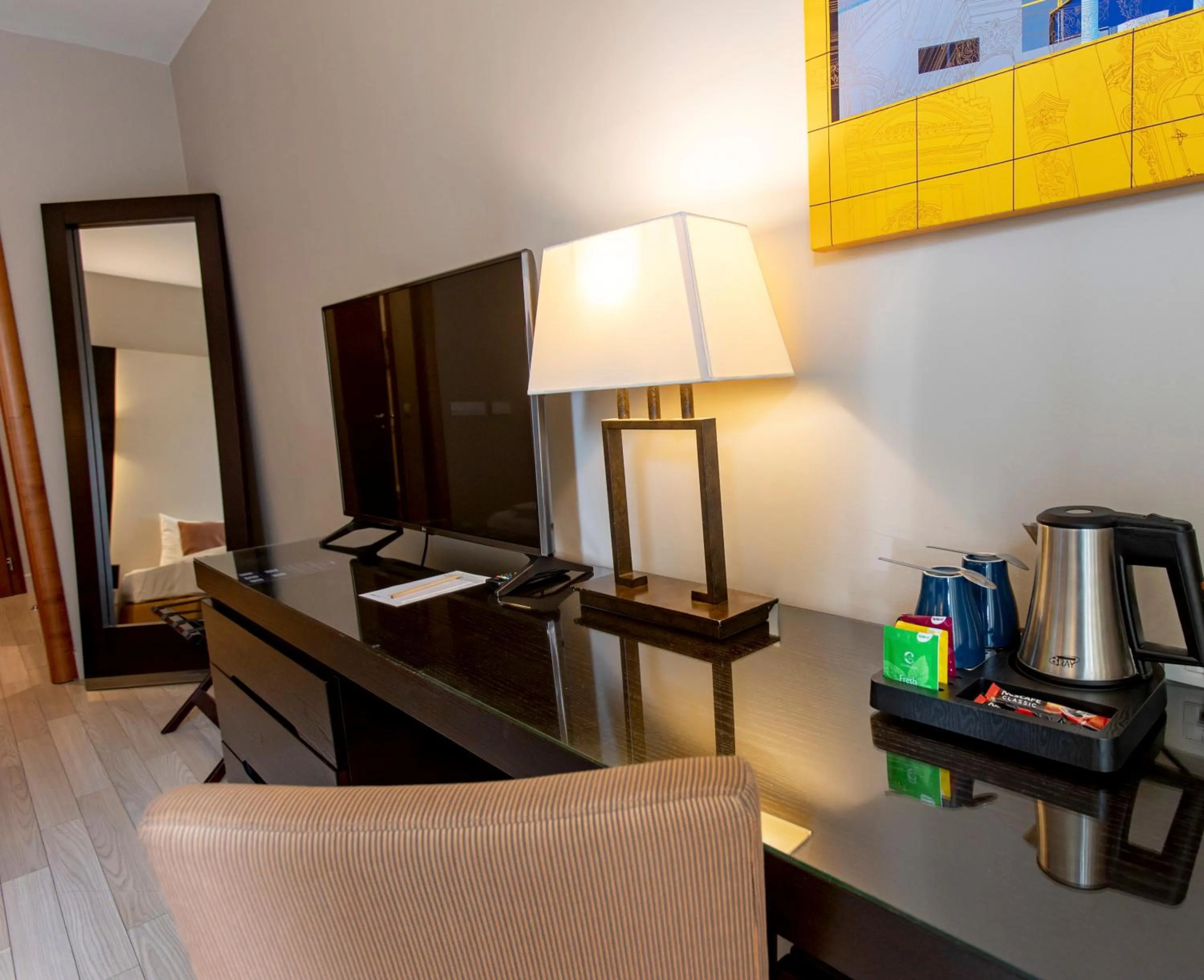 Photo of the whole room in Lion's Garden Hotel