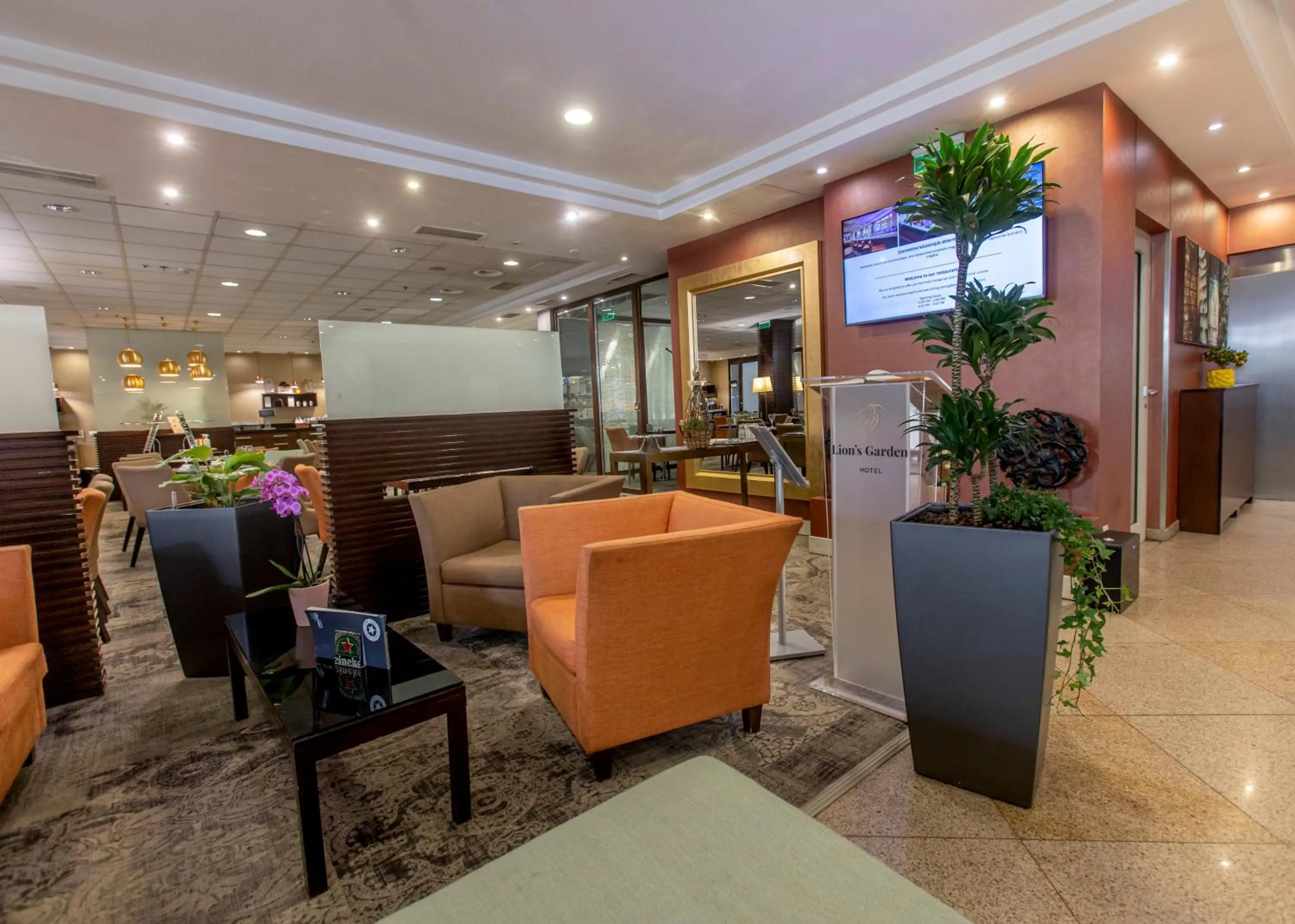 Lobby or reception in Lion's Garden Hotel