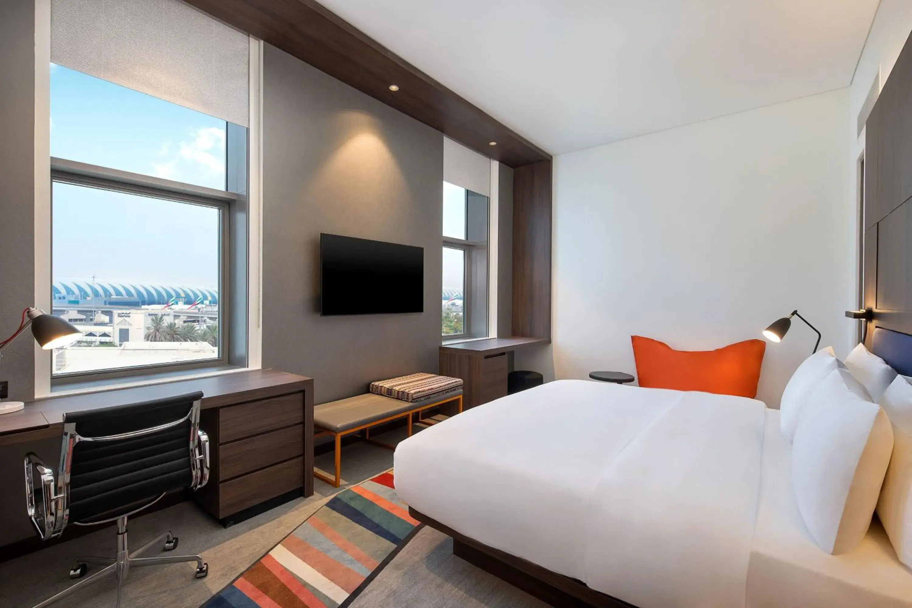 Aloft King Suite - Complimentary DXB (T1 & T3) Airport Shuttle Drop Off in Aloft Dubai Airport Aloft King Suite - Complimentary DXB (T1 & T3) Airport Shuttle Drop Off in Aloft Dubai Airport