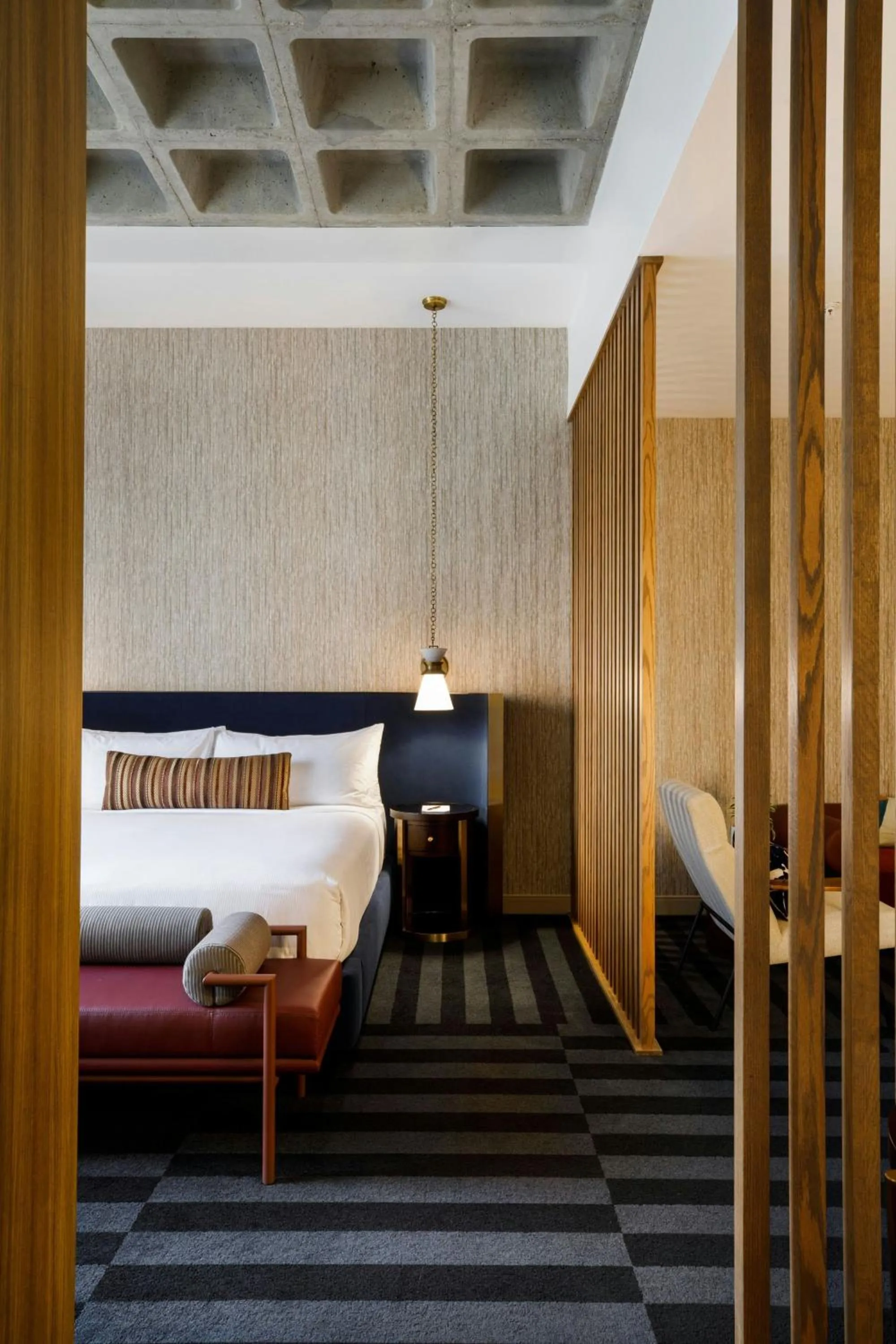 Photo of the whole room, Bed in Hotel Indy, Indianapolis, a Tribute Portfolio Hotel