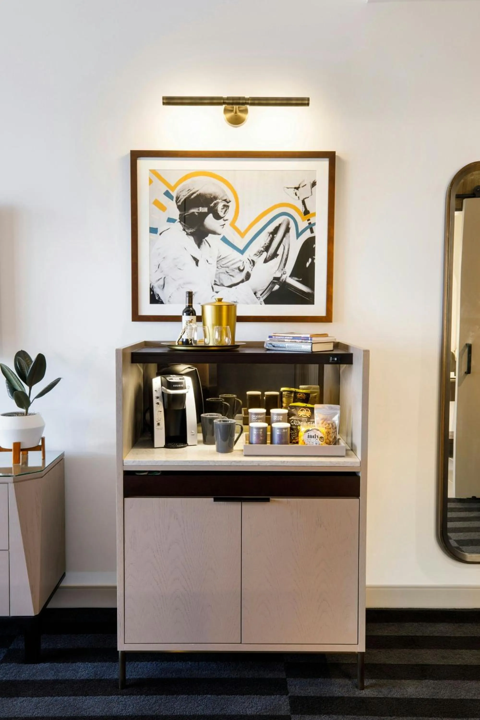 Photo of the whole room in Hotel Indy, Indianapolis, a Tribute Portfolio Hotel