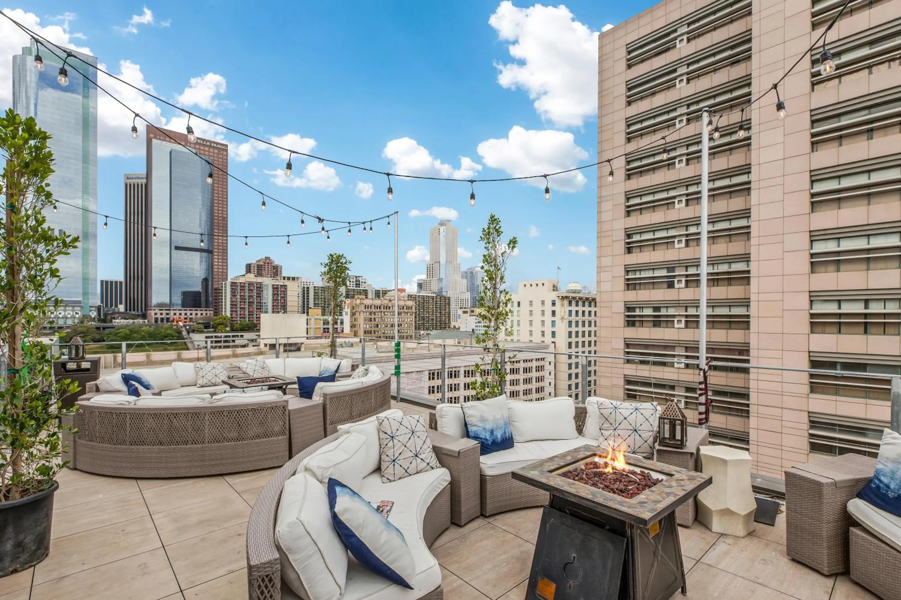 View (from property/room) in One Lux Stay HWH Downtown Los Angeles