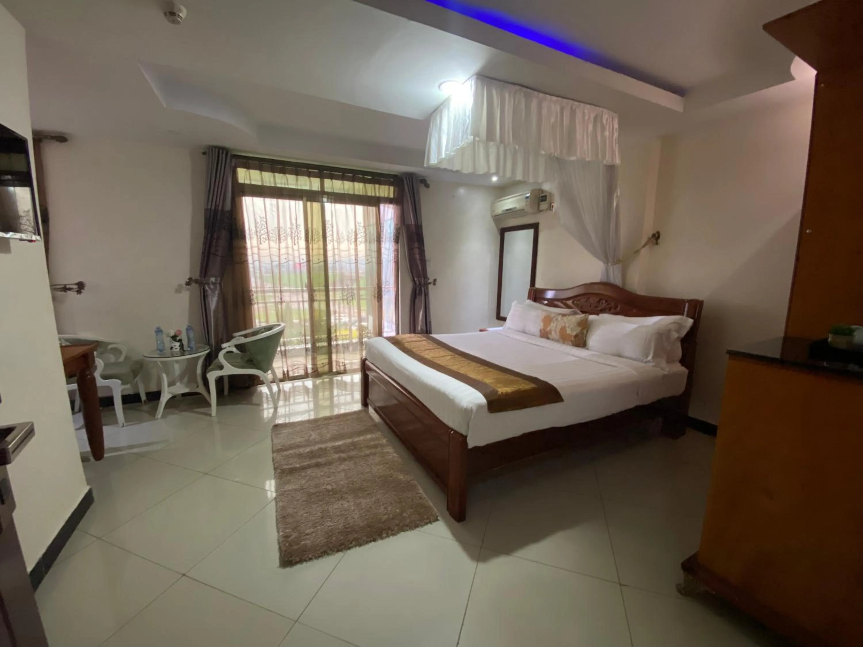 Bed in La Grande Hotel