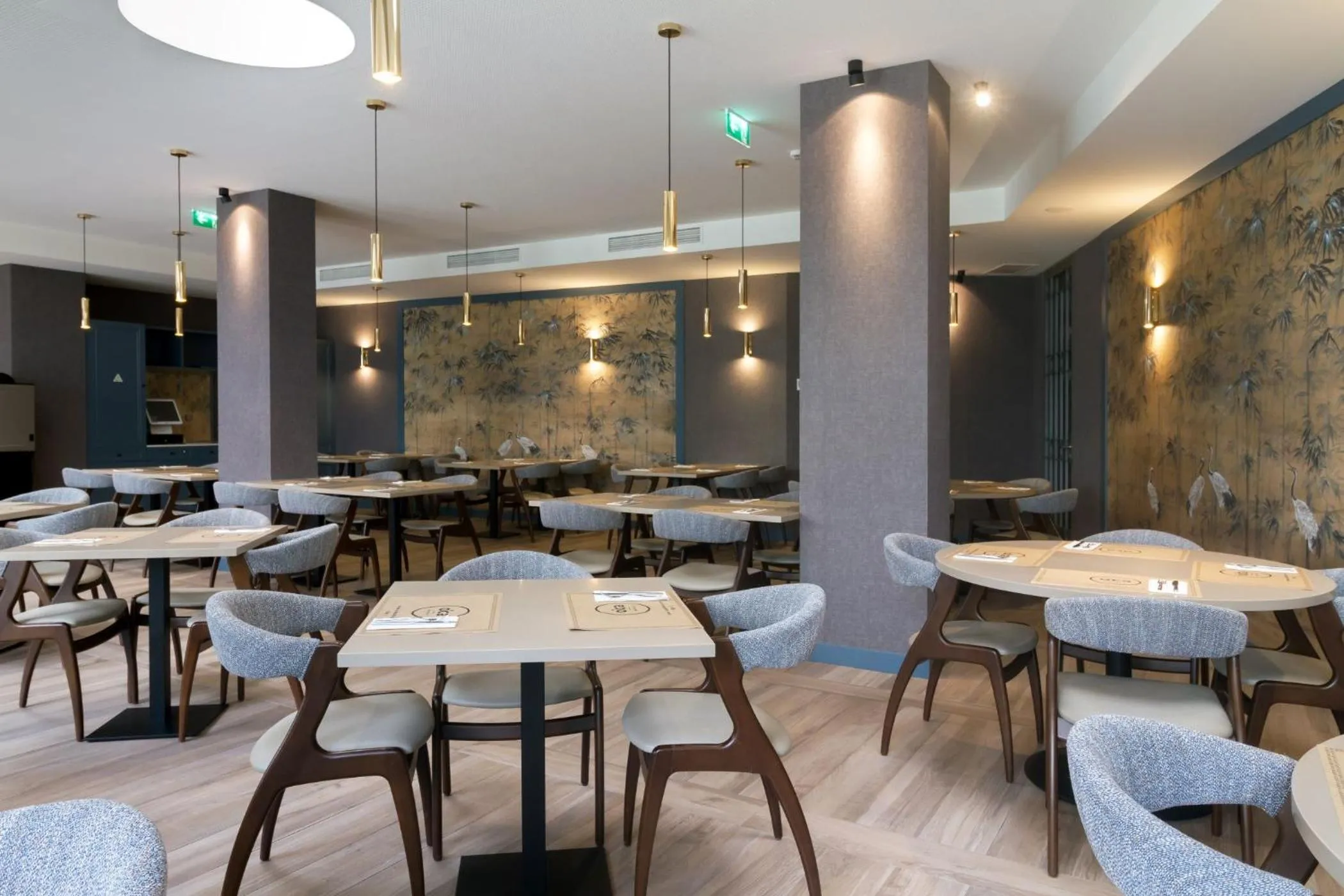 Restaurant/places to eat in Oca Oriental Porto Hotel