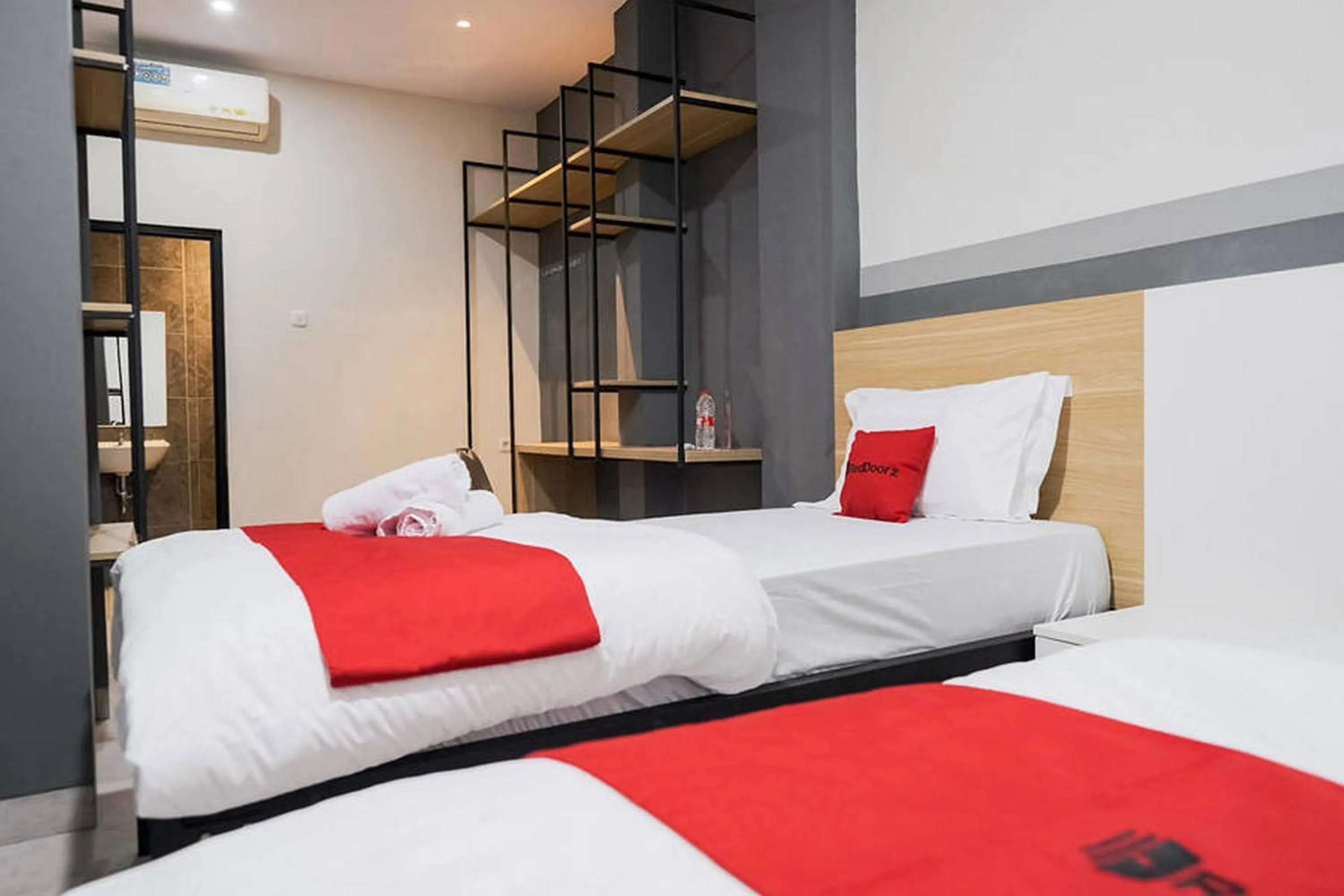 Bed in RedDoorz Plus near Taman Anggrek Mall