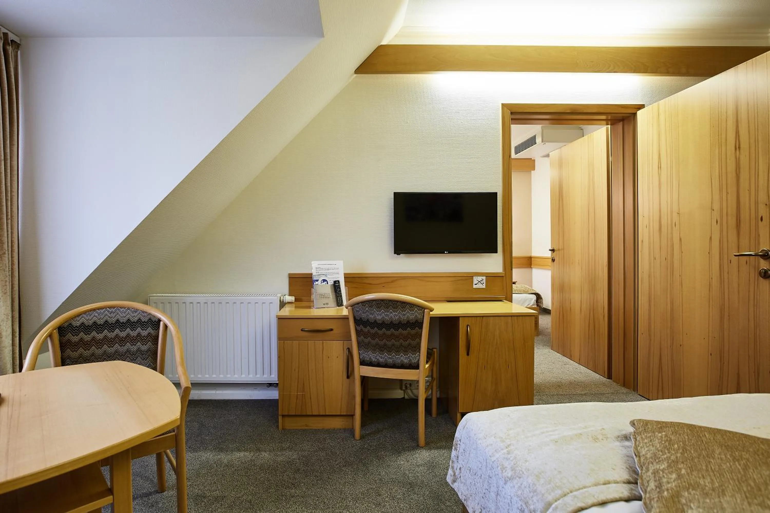 Photo of the whole room, Bed in Aqua Hotel Termál