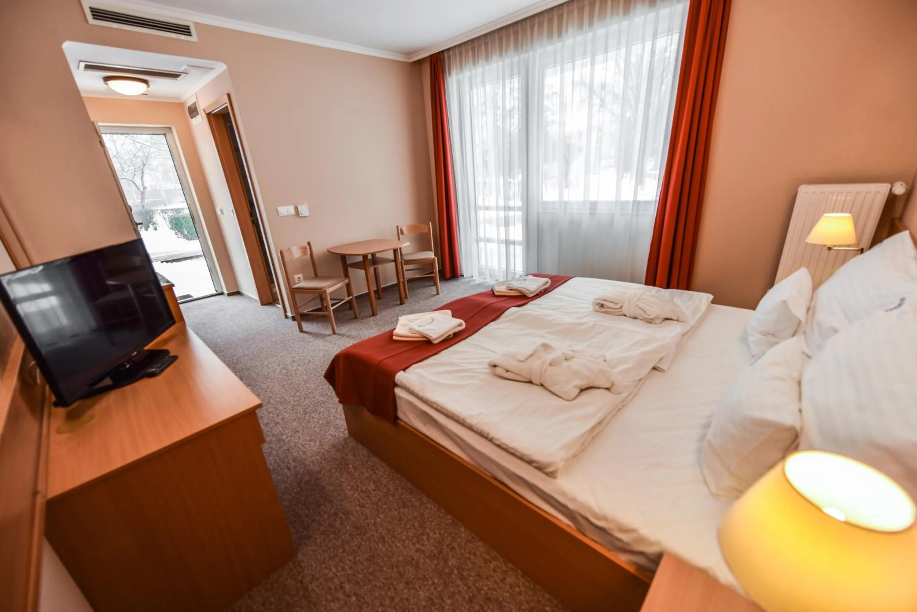 TV and multimedia, Bed in Aqua Hotel Termál