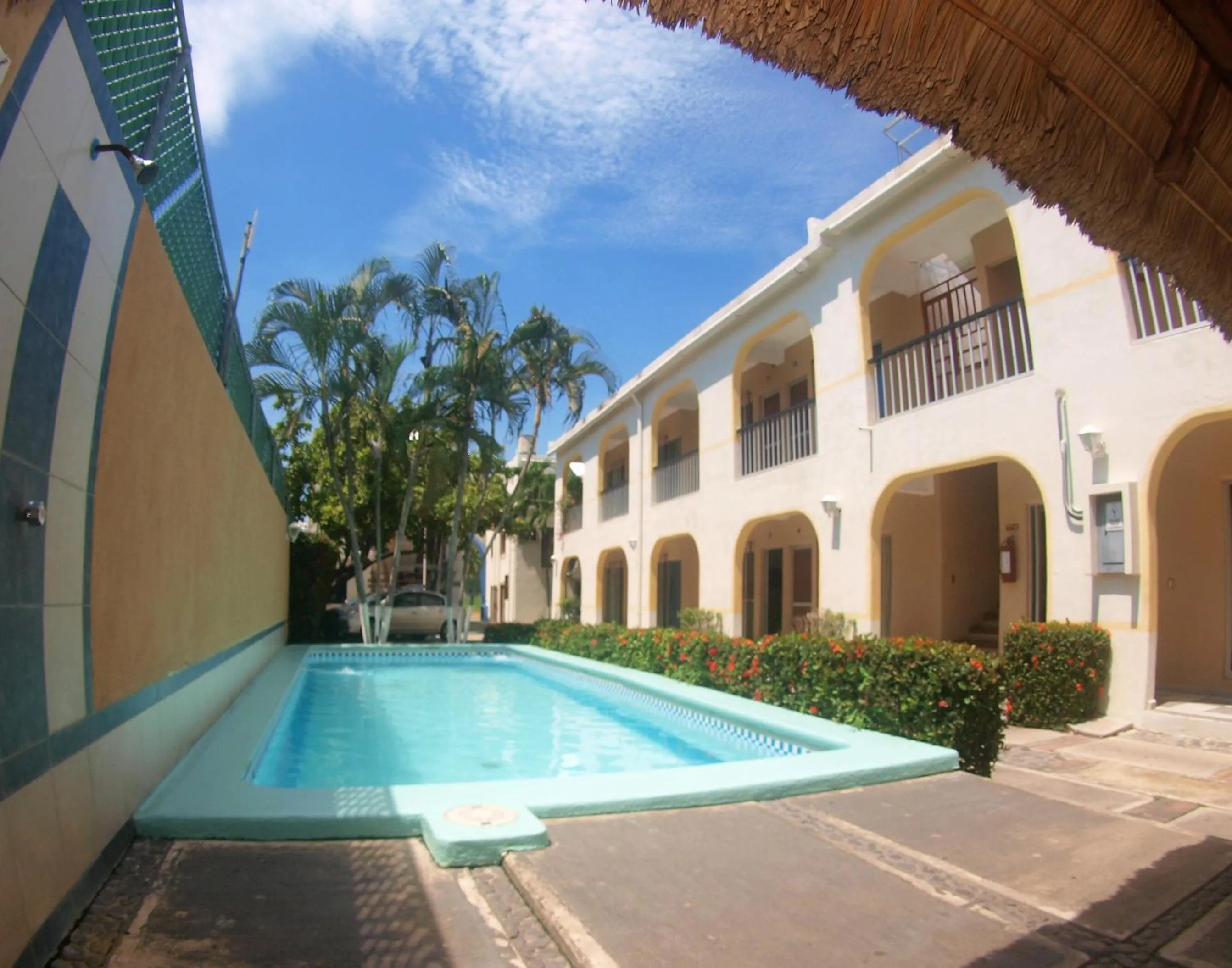 Swimming pool in Hotel Rio Balsas