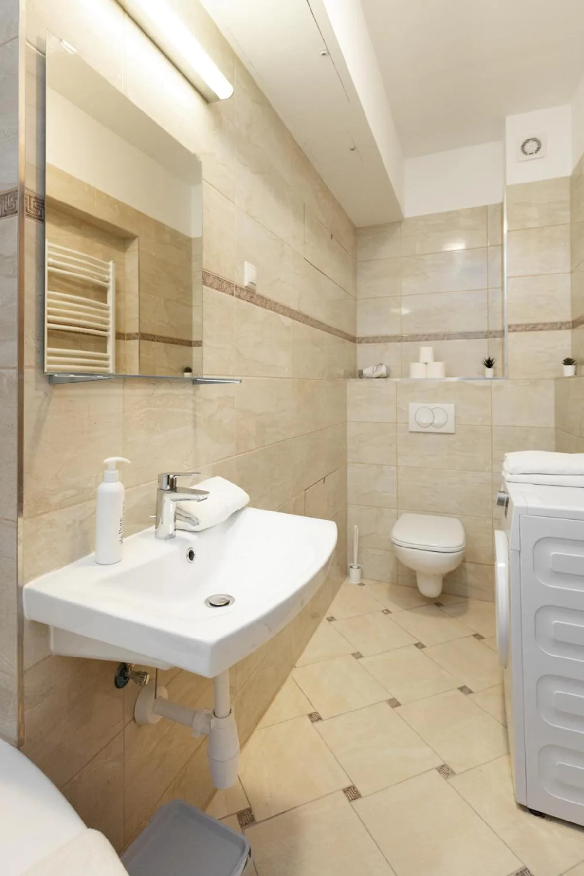 Bathroom in Central Passage Apartments by Vagabond Downtown