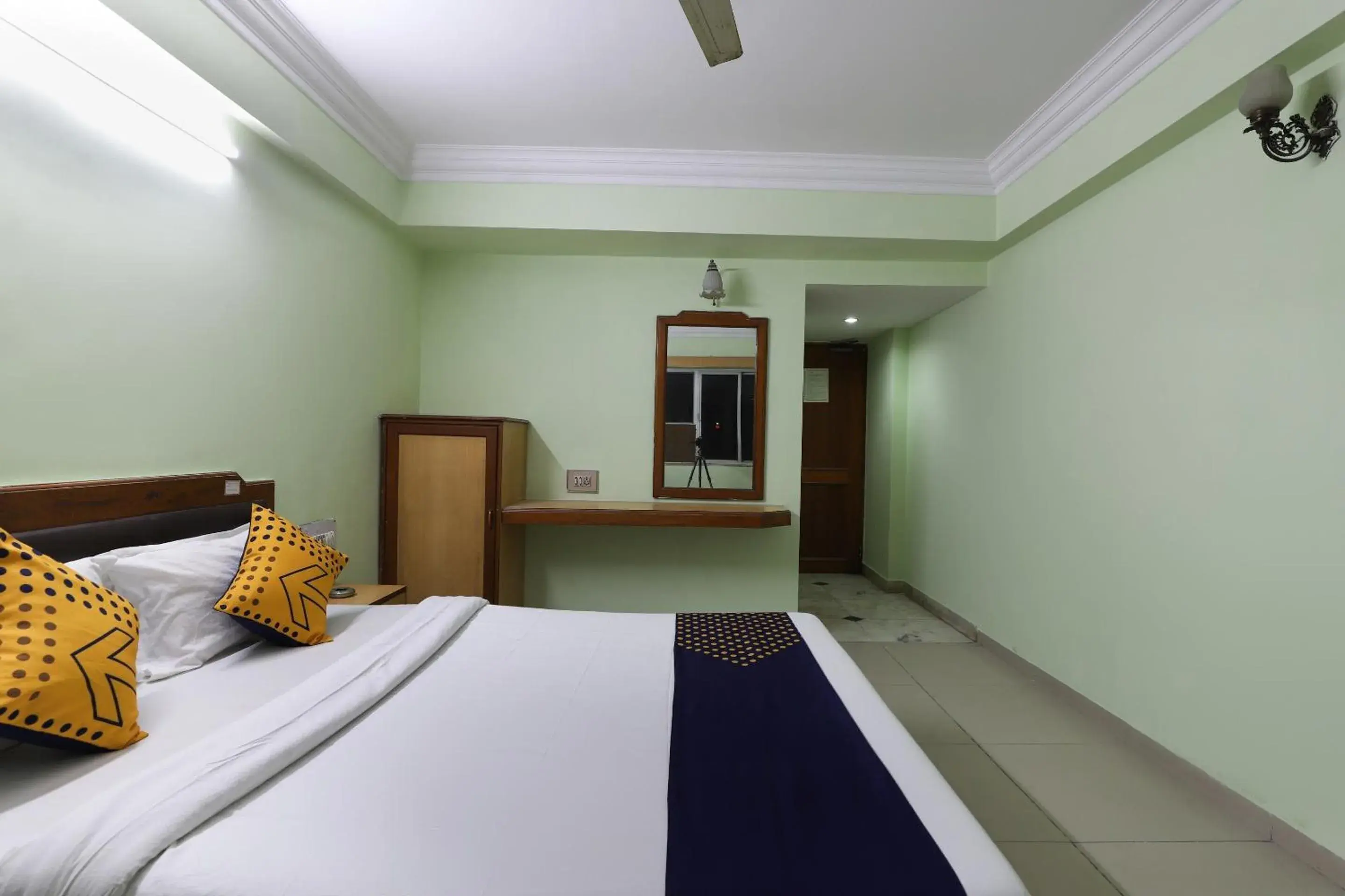 Lobby or reception, Bed in SPOT ON Hotel Hilltop Lobby or reception, Bed in SPOT ON Hotel Hilltop