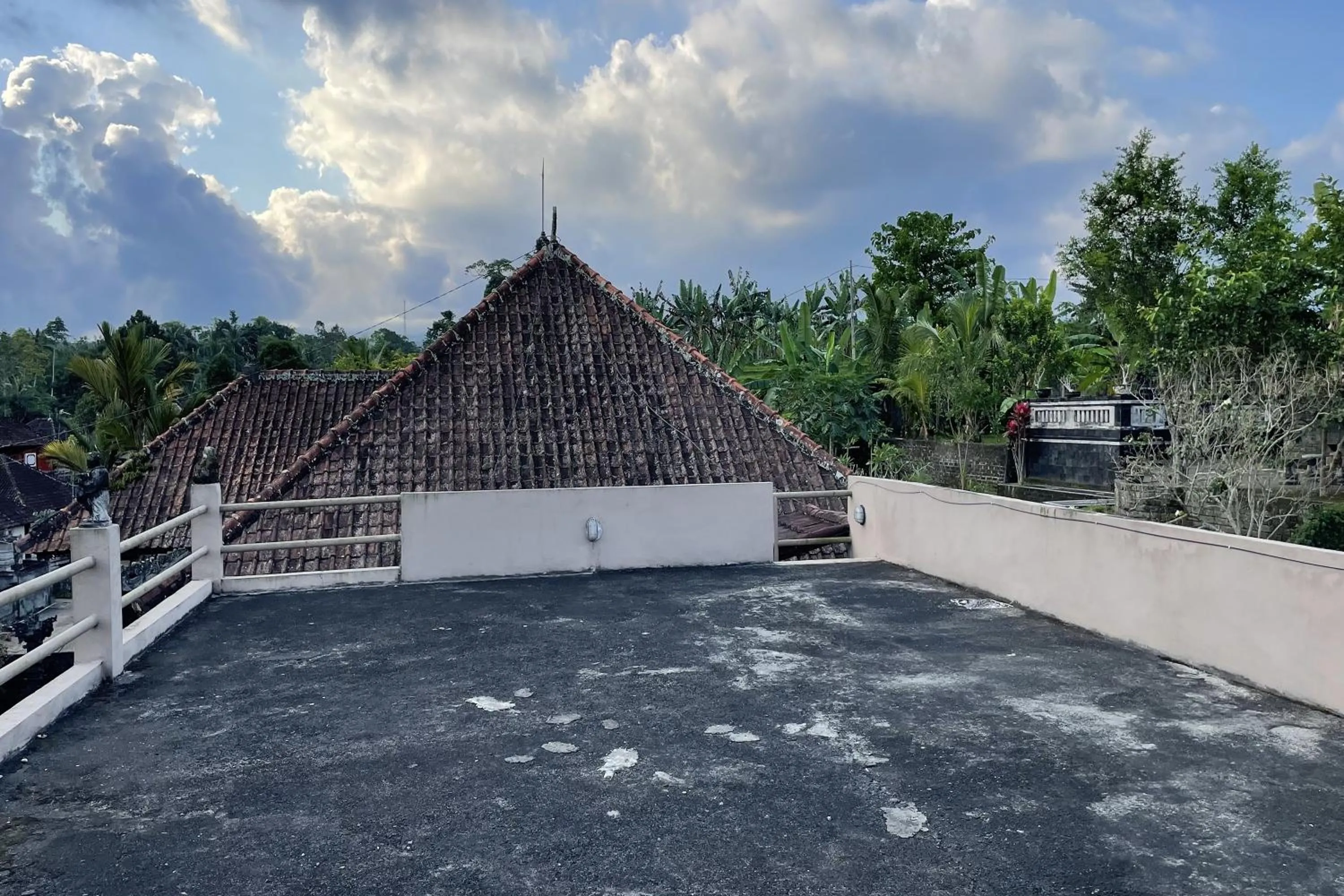 Day in Mongan Homestay Beside The Belulang Hot Spring