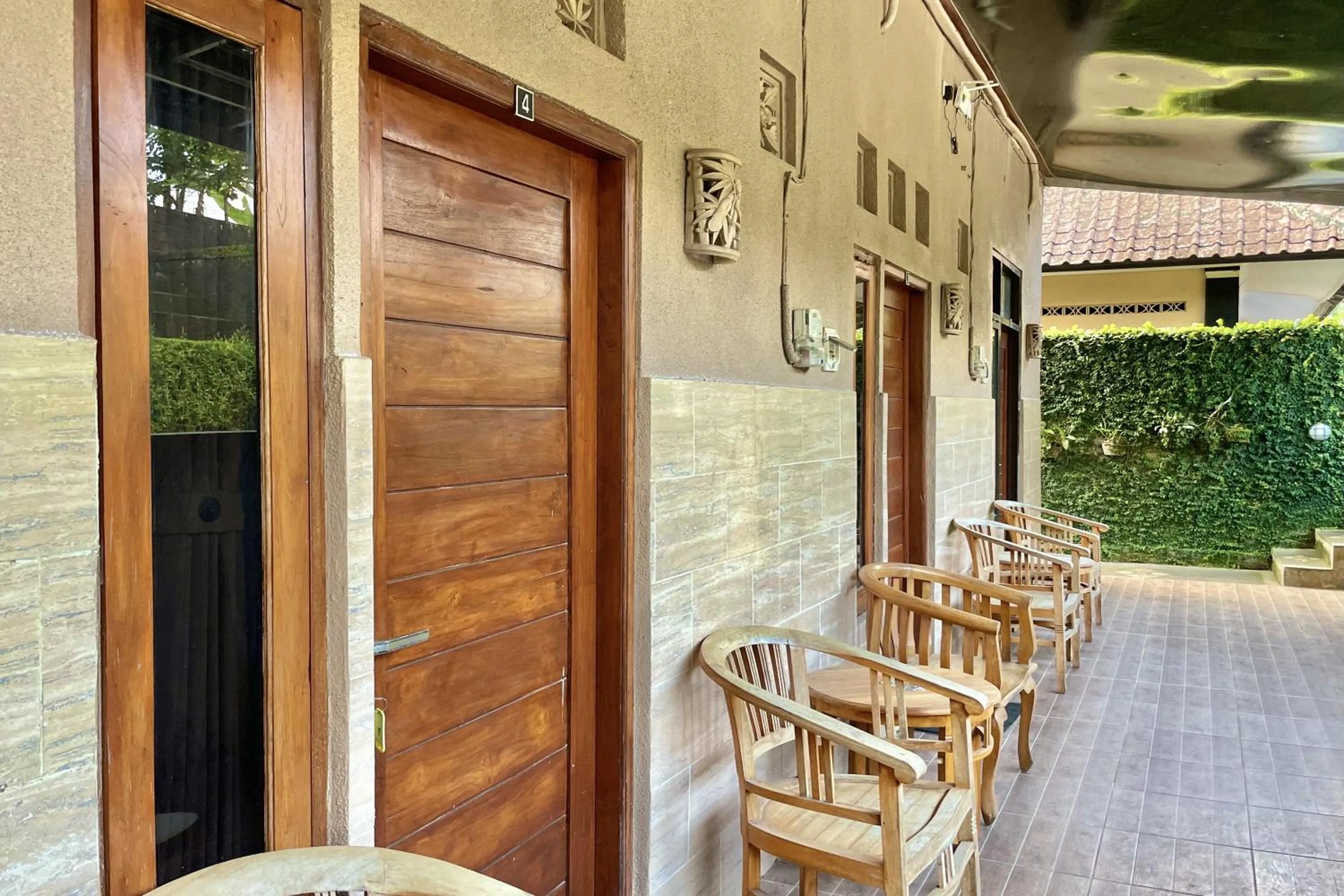 Patio in Mongan Homestay Beside The Belulang Hot Spring